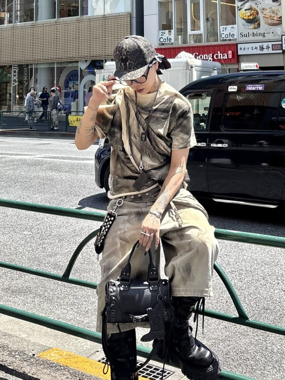 国際配送【Never mind the XU】vintage wash buggy half pants