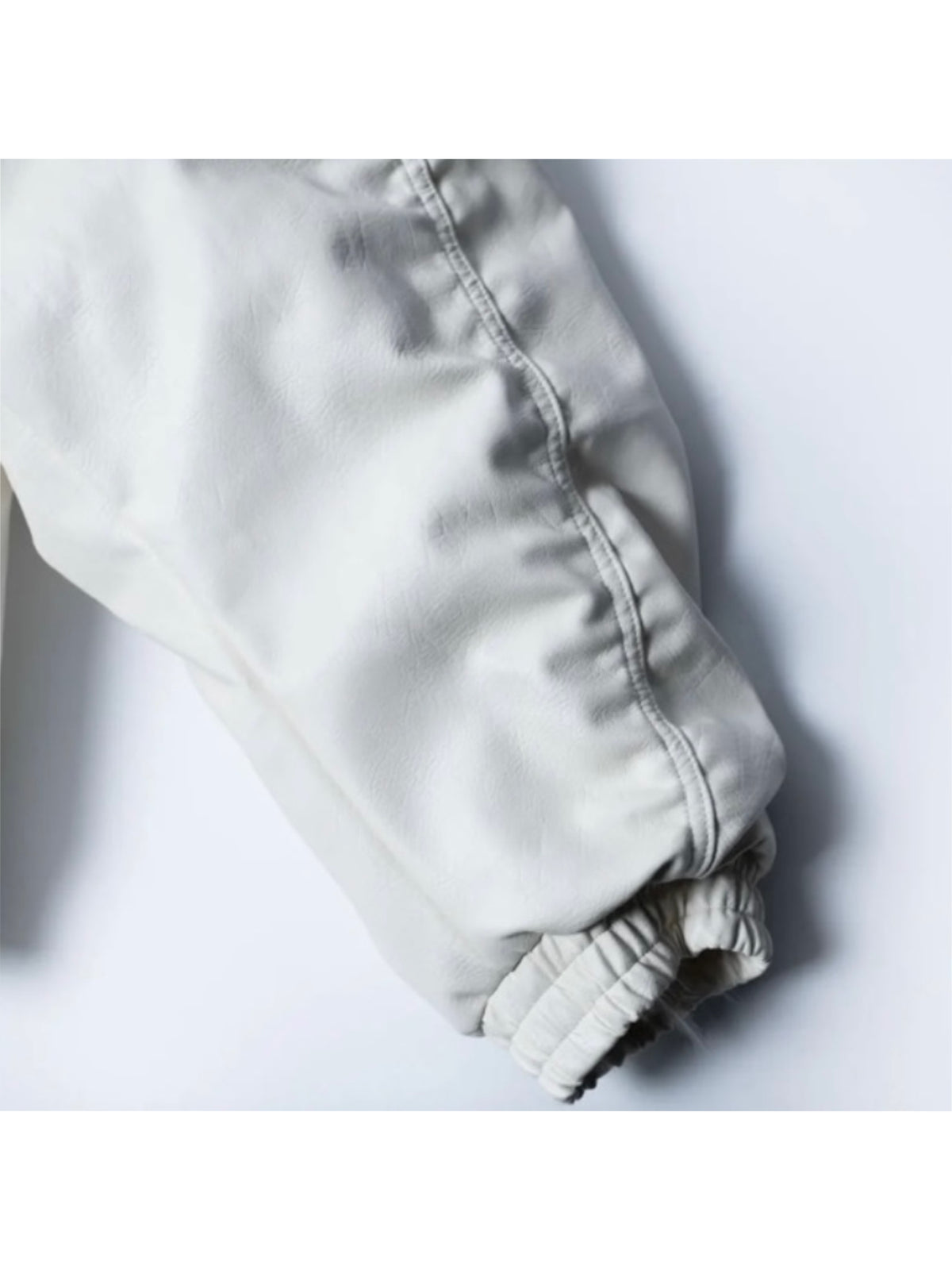 【F.V.V.O】Embroidered Hooded Bomber Jacket