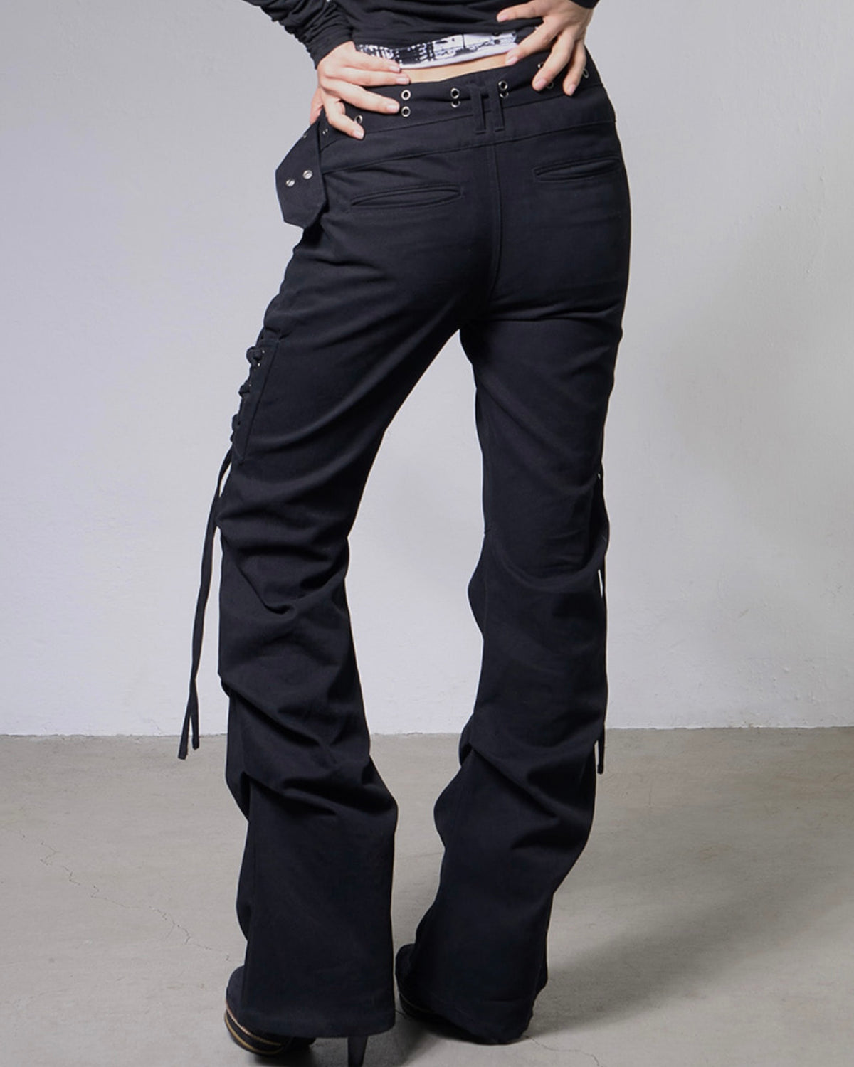 【FANCY CLUB】BELTED FLARE SHIRRING PANTS