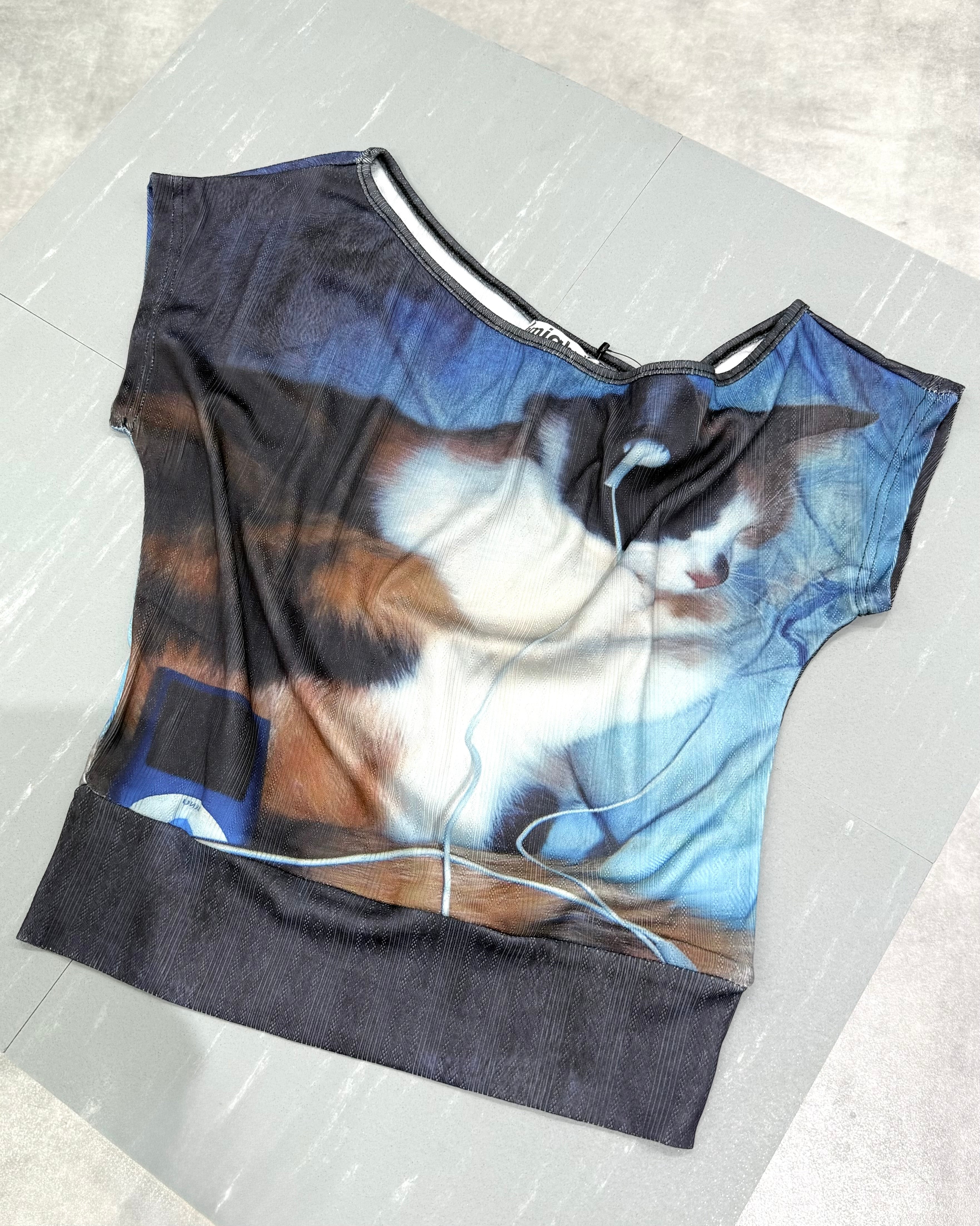 7/17 20:00 発売 国際配送【Nerd out XU】cat off-shoulder tee