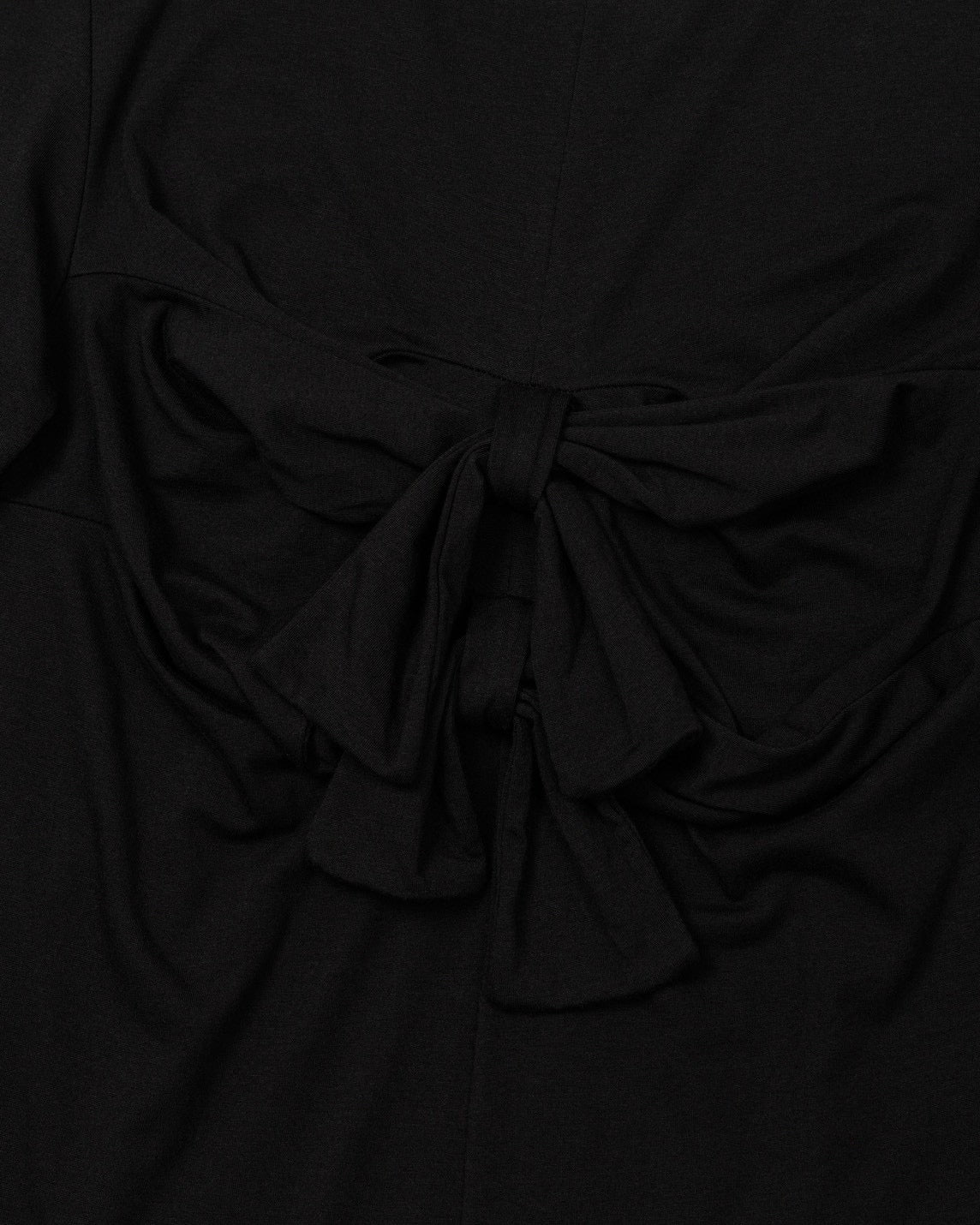 【Uglyshadow】BACK RIBBON T-SHIRT