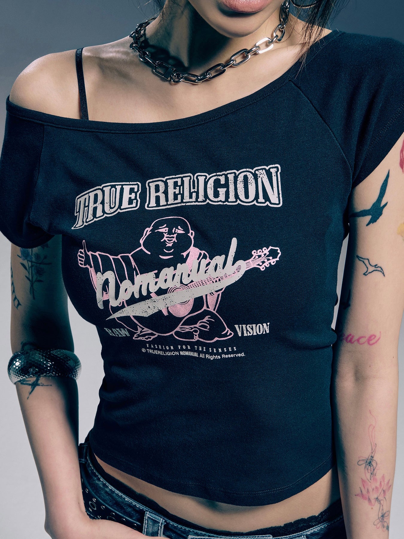【NOMANUAL×TRUE RELIGION】NO RELIGION ONE SHOULDER TOP