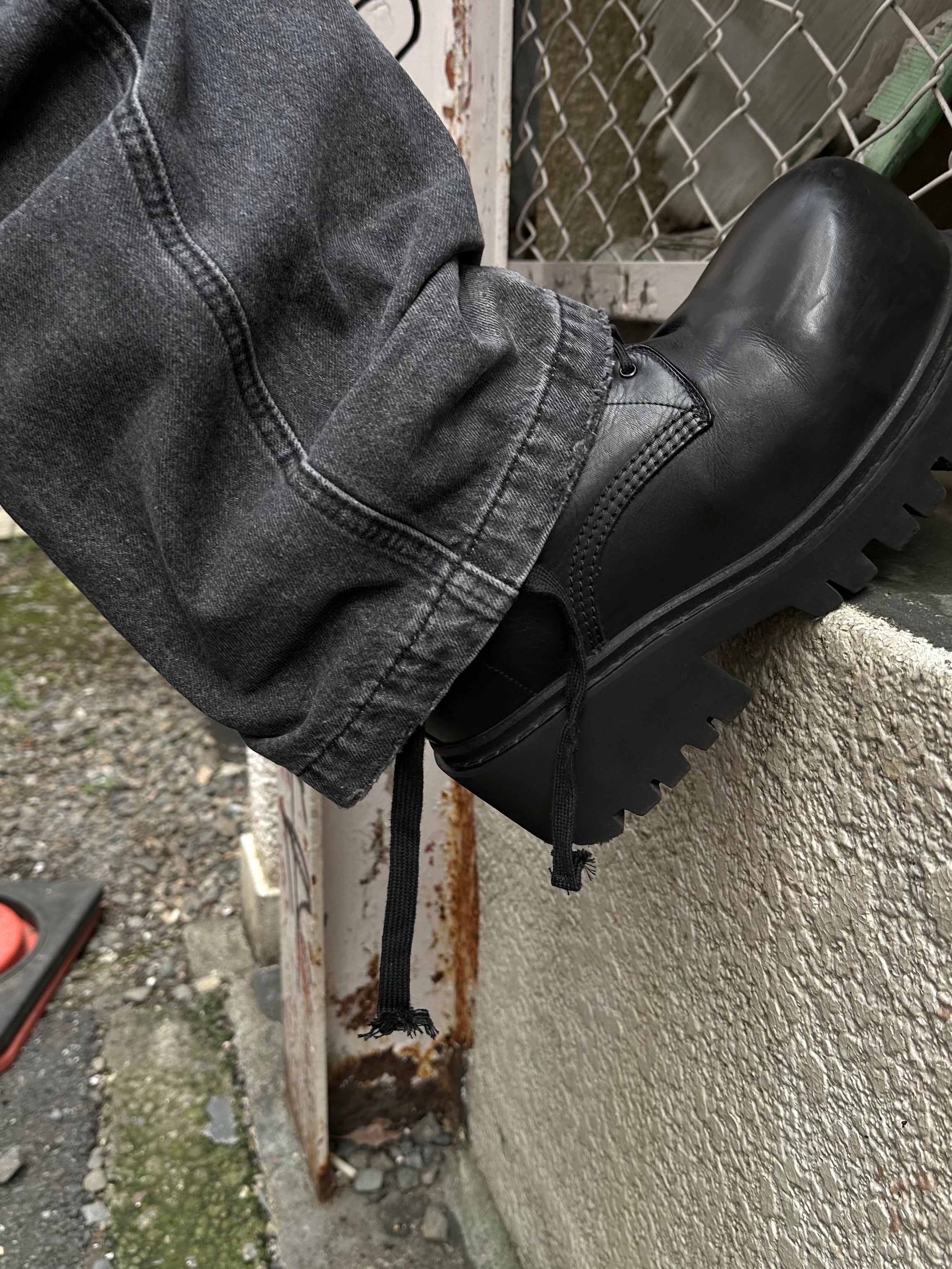 大阪店WEB限定受注制【Chikashitsu +】double back pocket denim pants (2color)