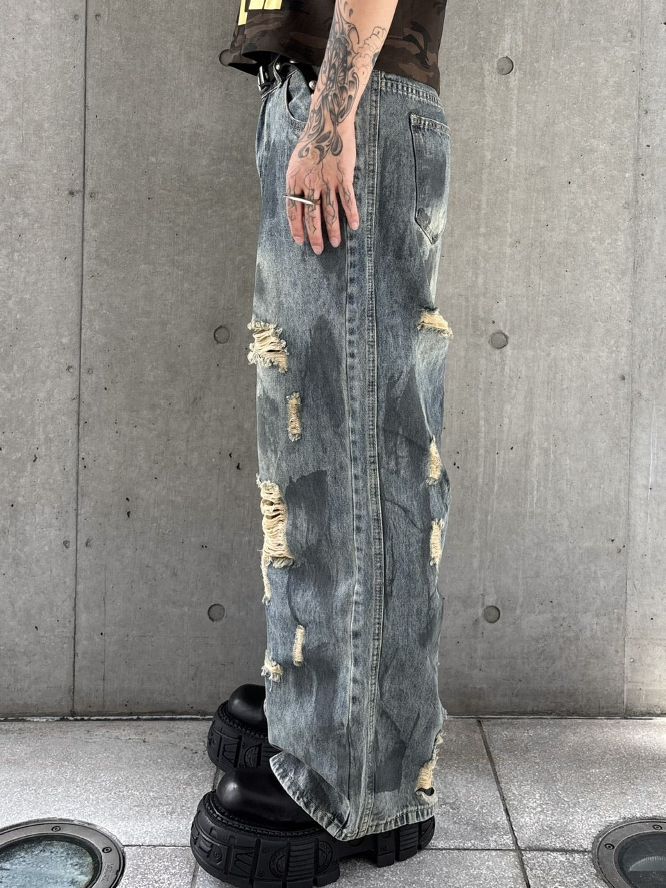 【Never mind the XU】paint damage denim pants (2color)