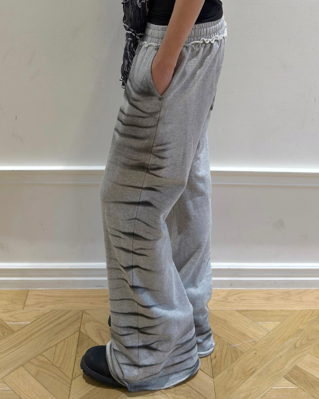 【LECYTO】Dirty Flare Sweatpants