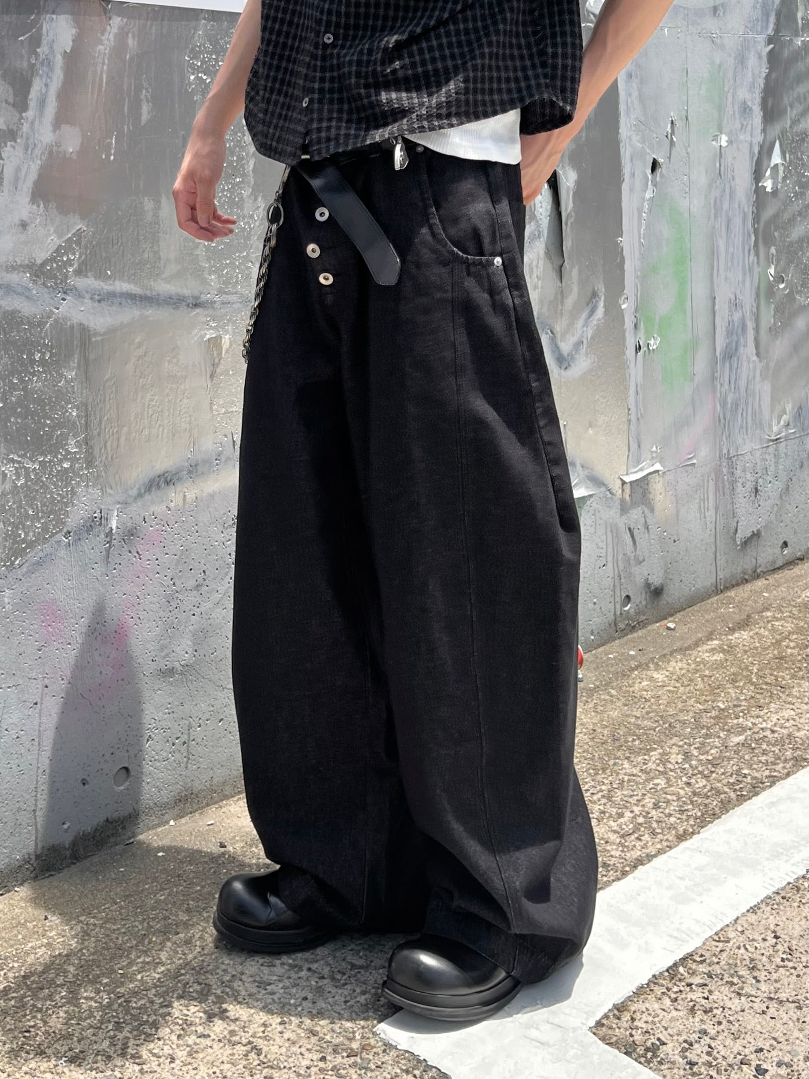大阪店WEB限定受注制【Chikashitsu +】button fly ballon denim pants (2color)