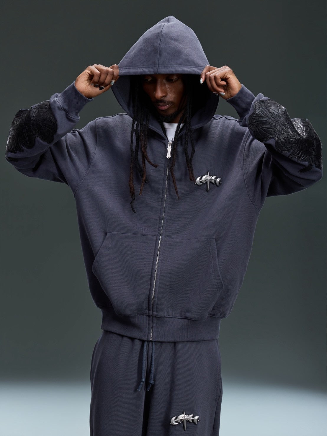 【The Boy Has No Patience】LEATHER PATCH ZIP HOODIE