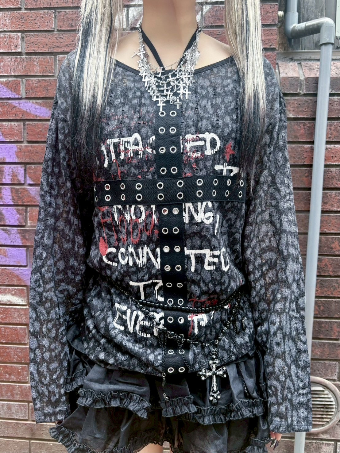 7/11 20:00発売　国際配送【BABY09】leopard off-shoulder punk tops