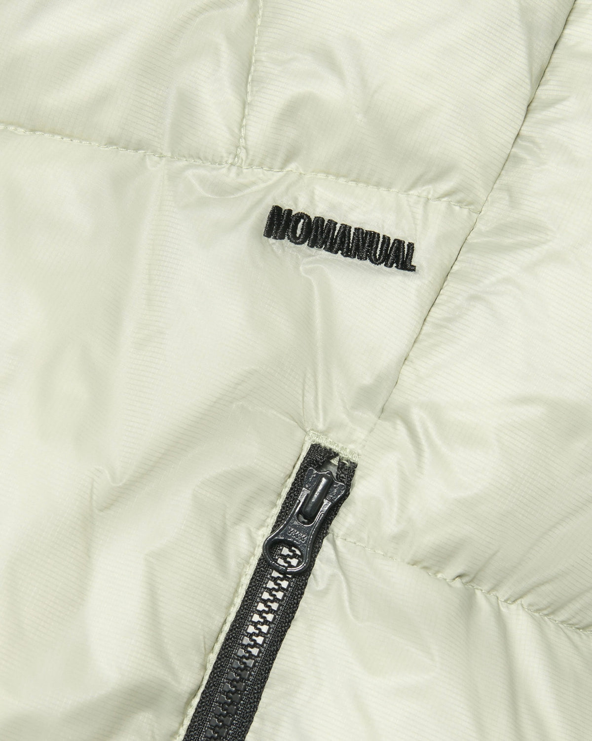 【NOMANUAL】SLANT CROP HOODED DUCK DOWN