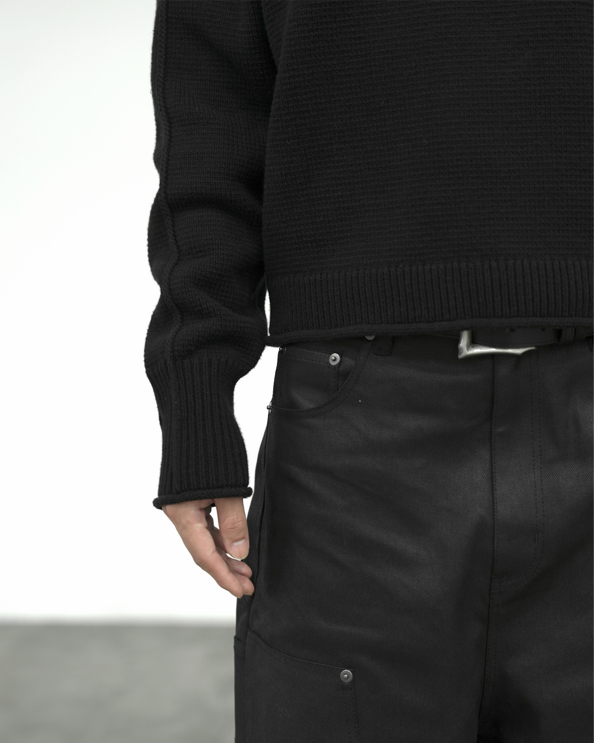 【CHIKASHITSU PLUS HIGH】Contour roll knit sweater (2color)