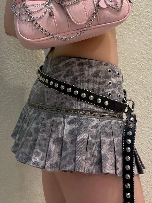 7/11 20:00発売　国際配送【BABY09】leopard pleated belt shorts