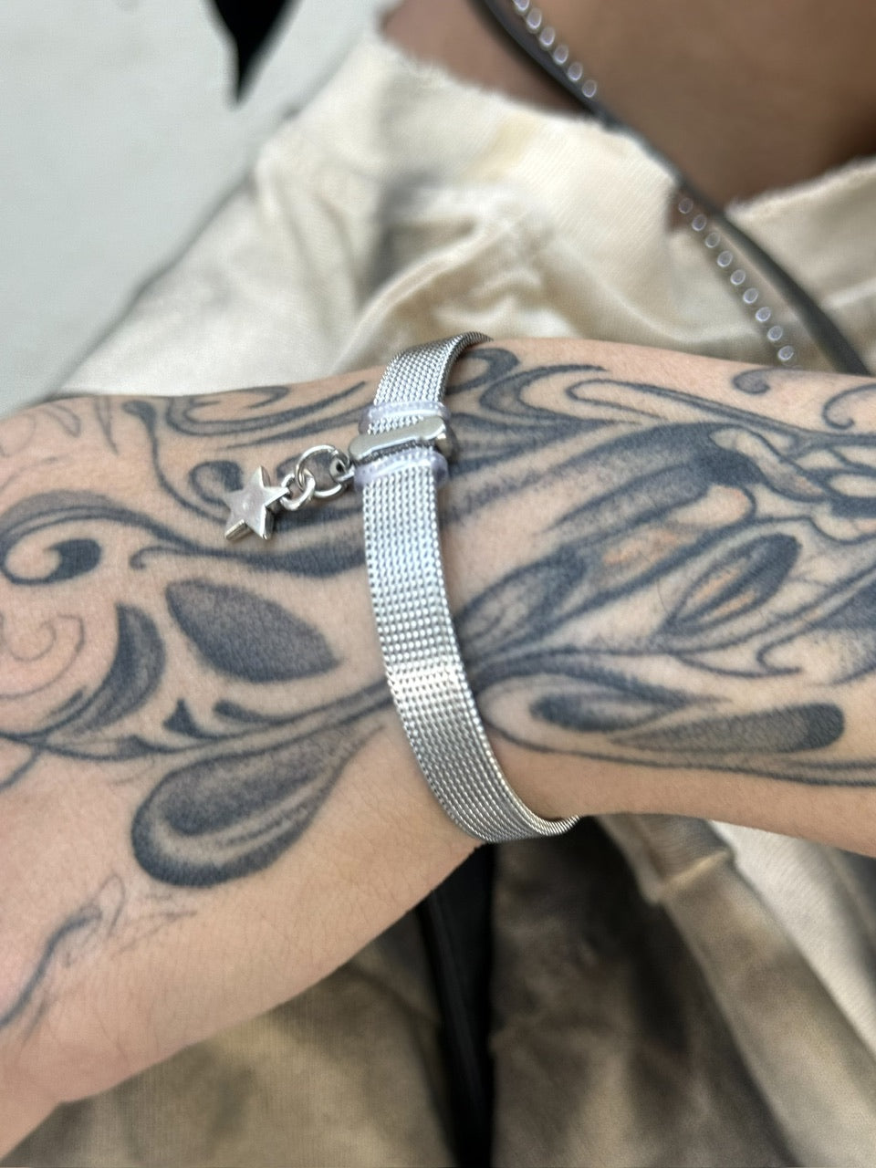 国際配送【Never mind the XU】silver star belt bracelet