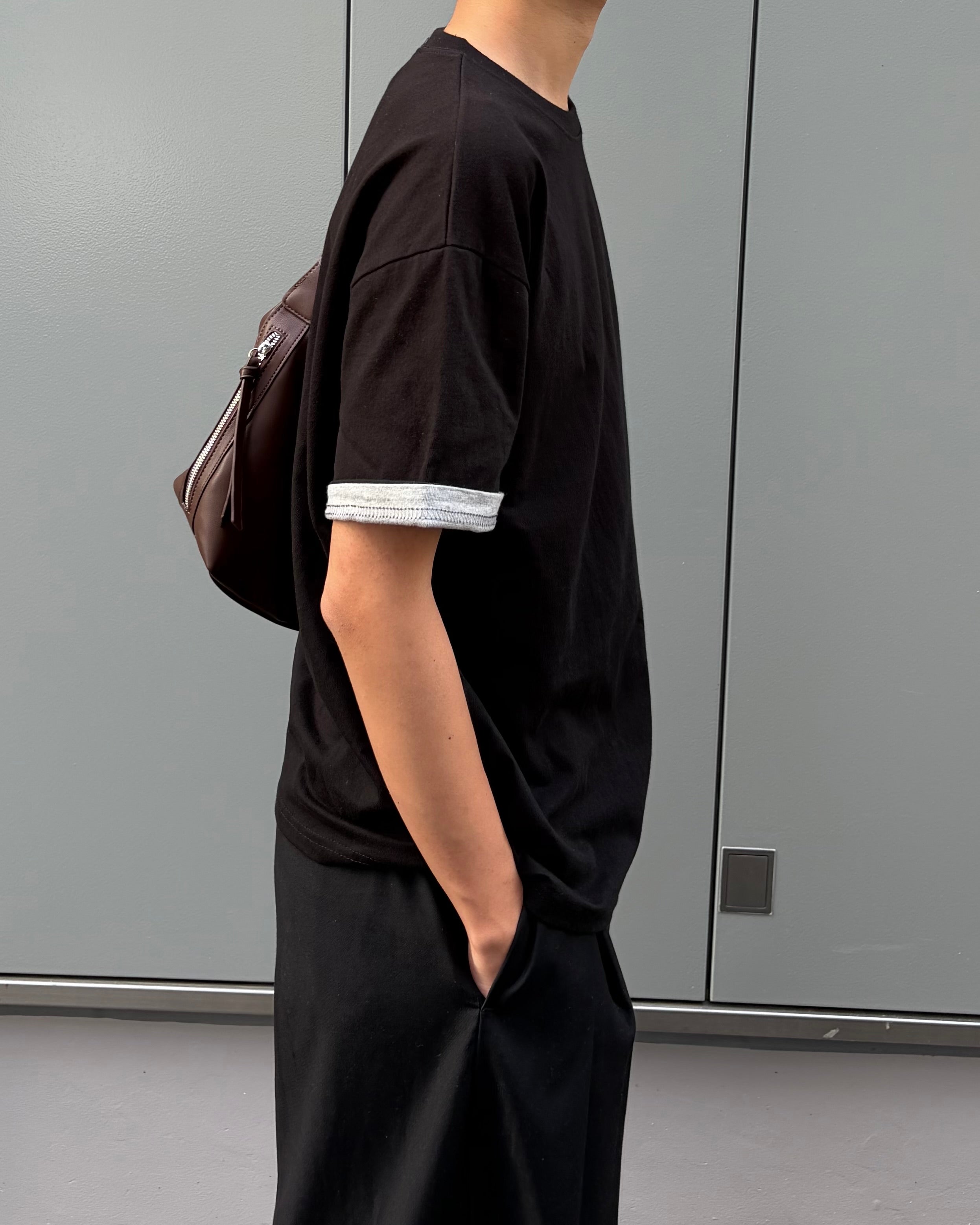 東京店WEB限定受注制【Chikashitsu +】layered roll-up tee (2color)