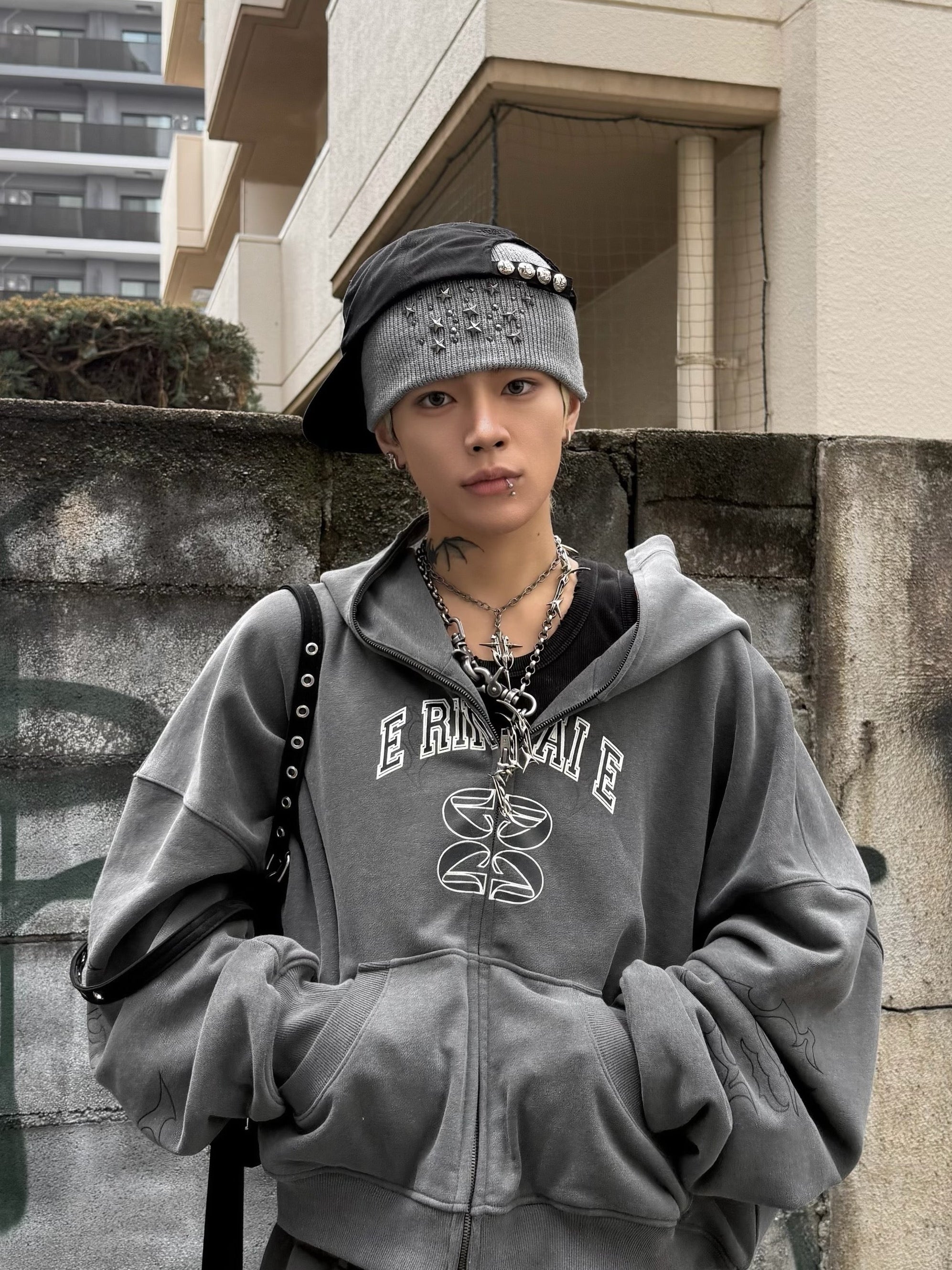 受注制【Never mind the XU】star studs beanie (3color)