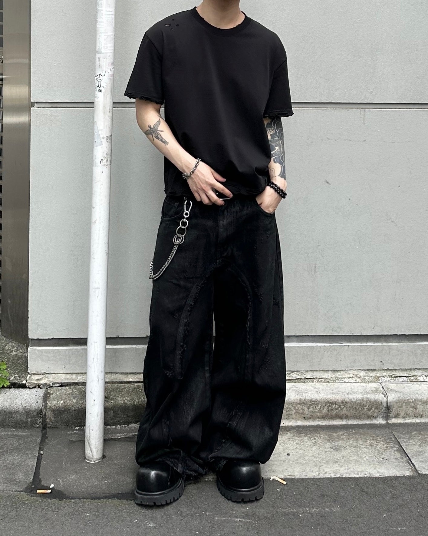 大阪店WEB限定受注制【Chikashitsu +】grunge damage crop t-shirt (3color)
