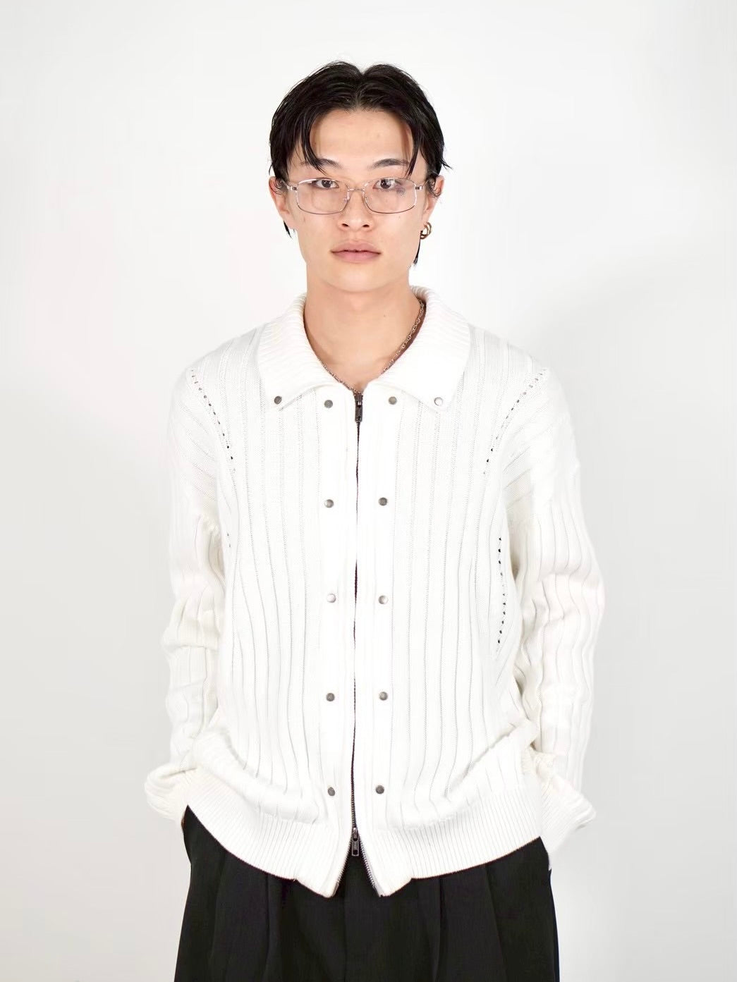 【Chikashitsu +】rivet zip up knit (2color)