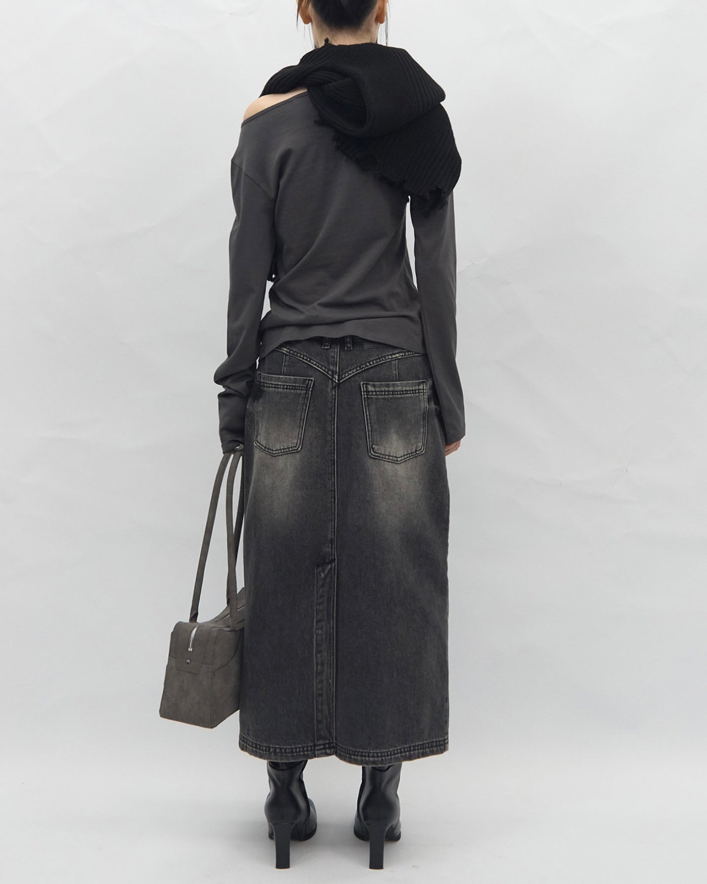 【BLR BLUER】Traced Flower Long Sleeve