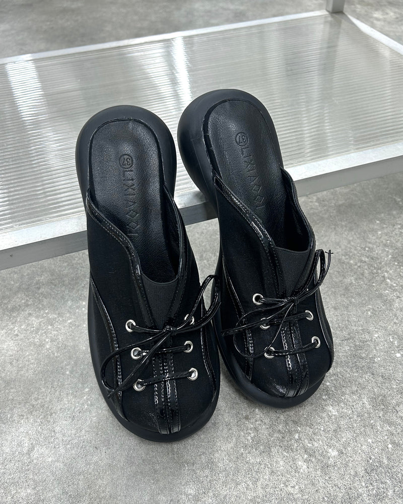 国際配送【Nerd out XU】ribbon round pumps