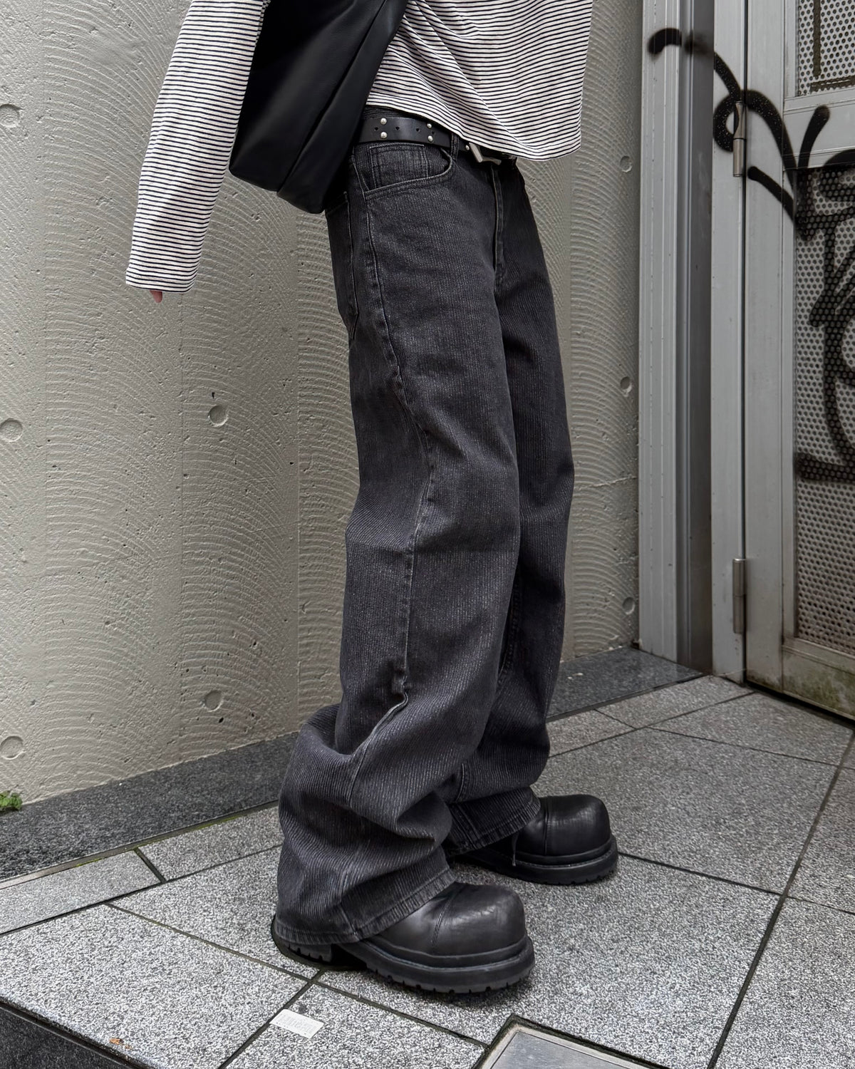 東京店WEB限定受注制【Chikashitsu +】shadow stripe denim pants (2color)