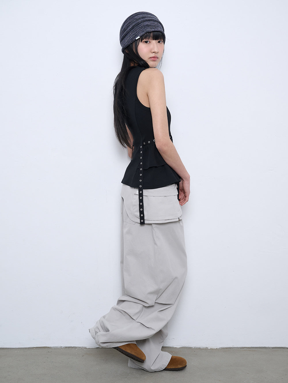 6/8 21:00発売【TUOMIO】EYELET BELTED TANK TOP