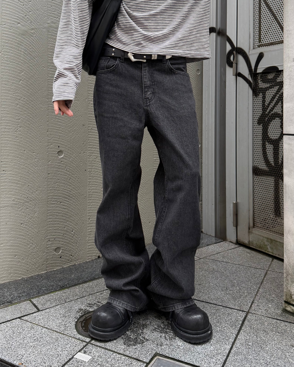 東京店WEB限定受注制【Chikashitsu +】shadow stripe denim pants (2color)