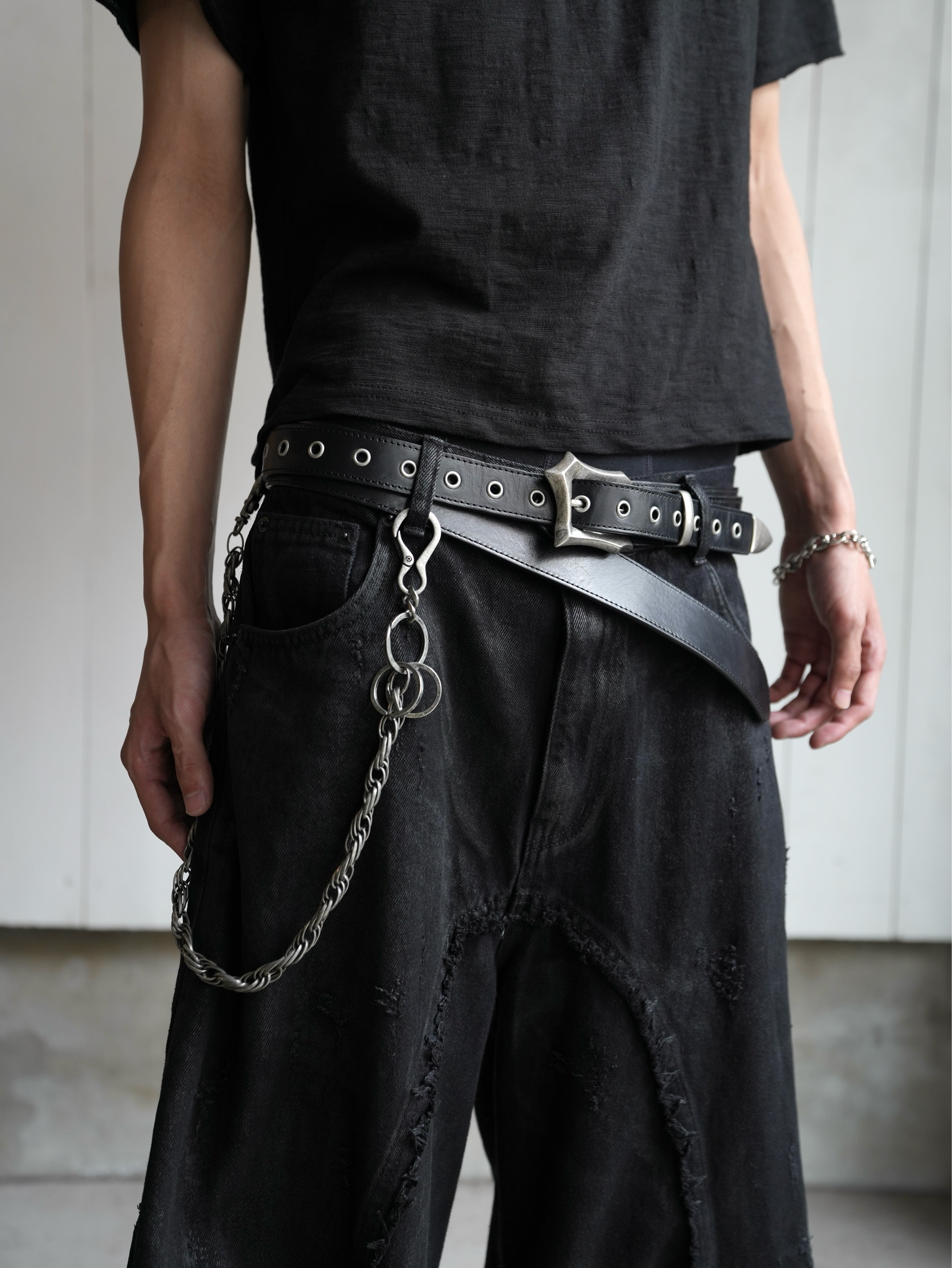 【CHIKASHITSU PLUS HIGH】Layered leather eyelet belt