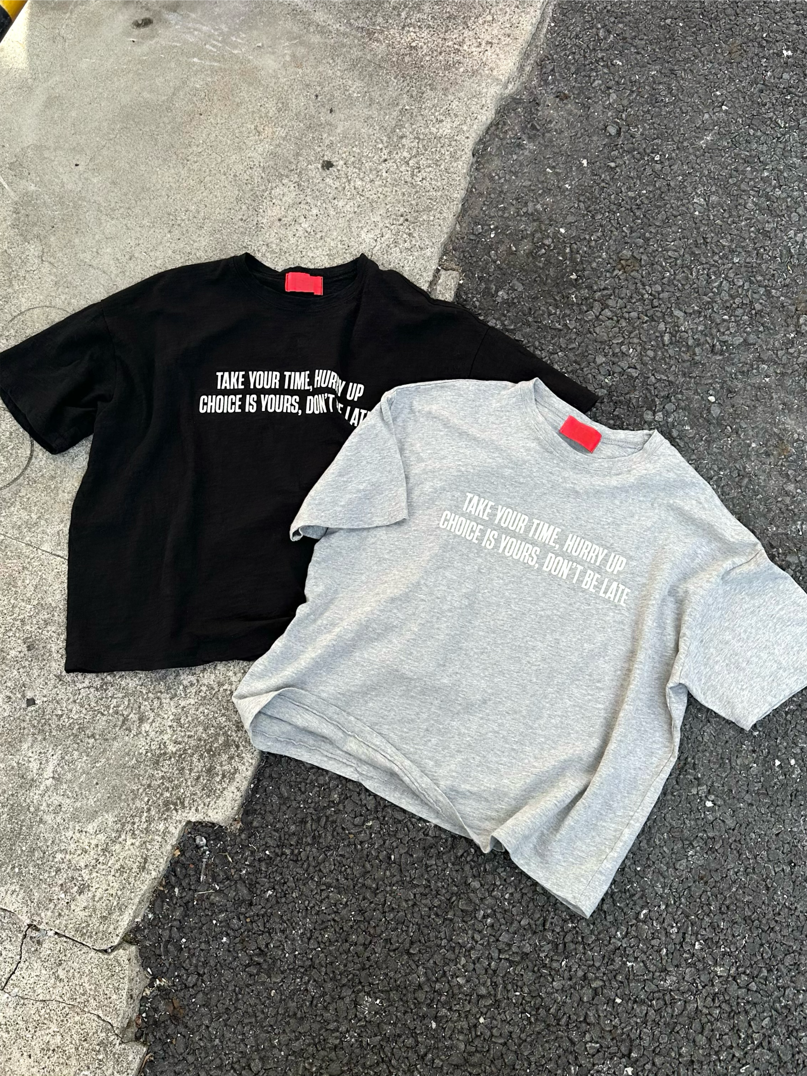 大阪店WEB限定受注制【Chikashitsu + 】vintage lettering slub t-shirt (2color)