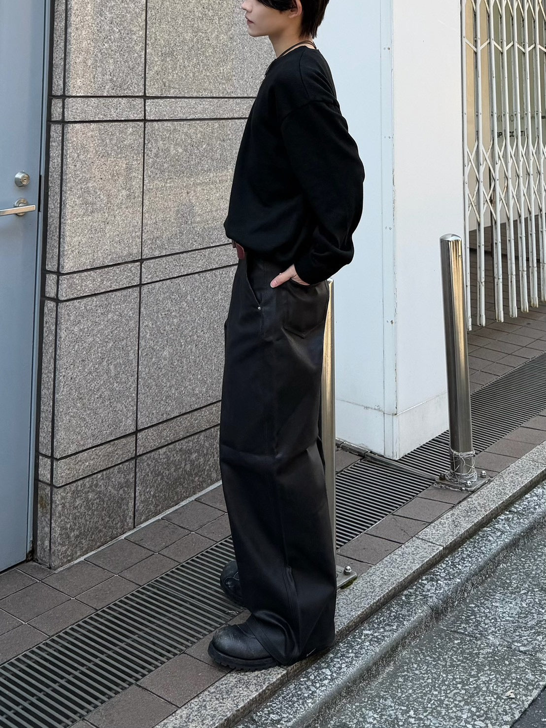 東京店WEB限定【Chikashitsu +】cropped vneck knit (3color)