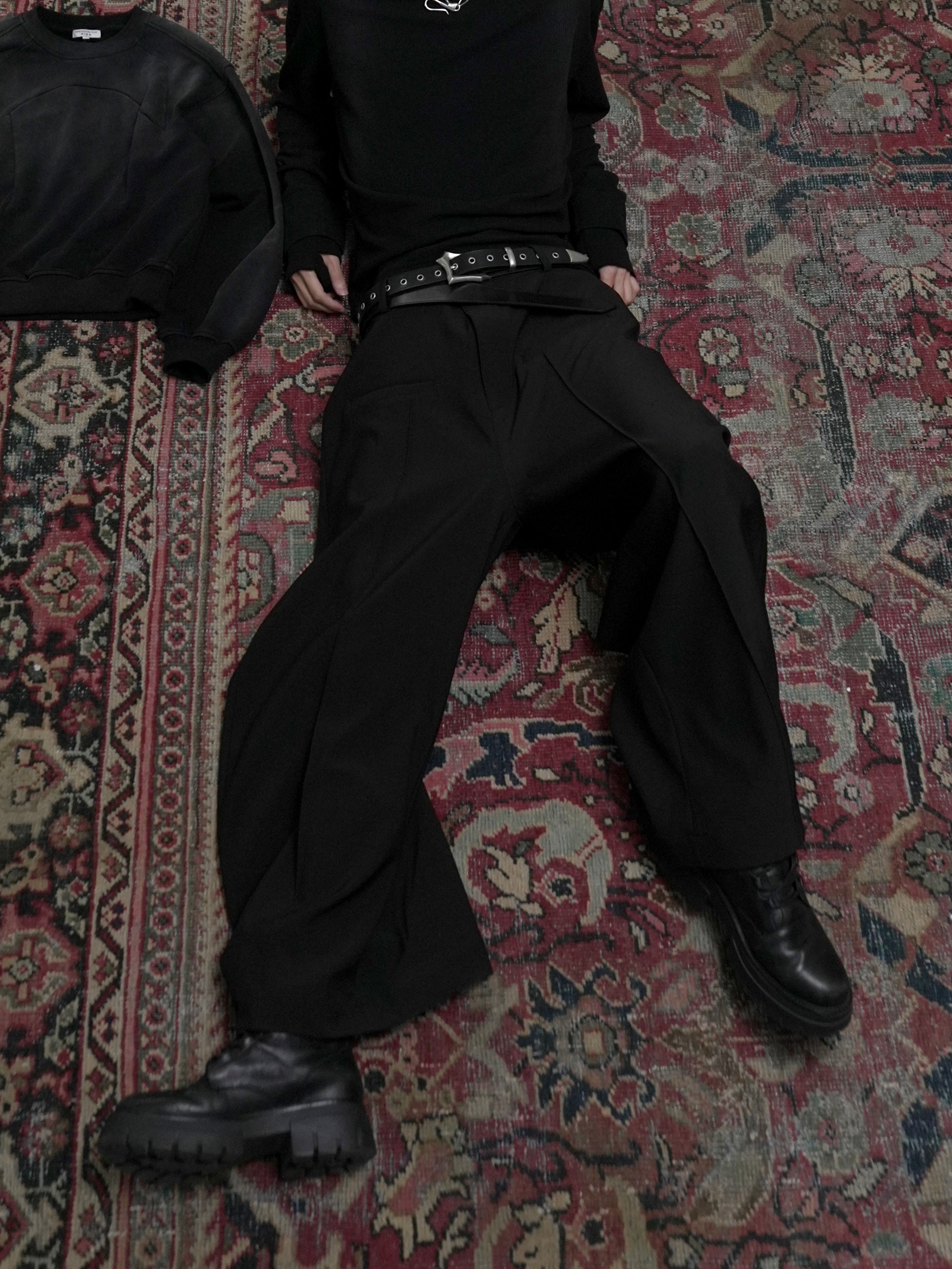 【CHIKASHITSU PLUS HIGH】Urban drape curve slacks