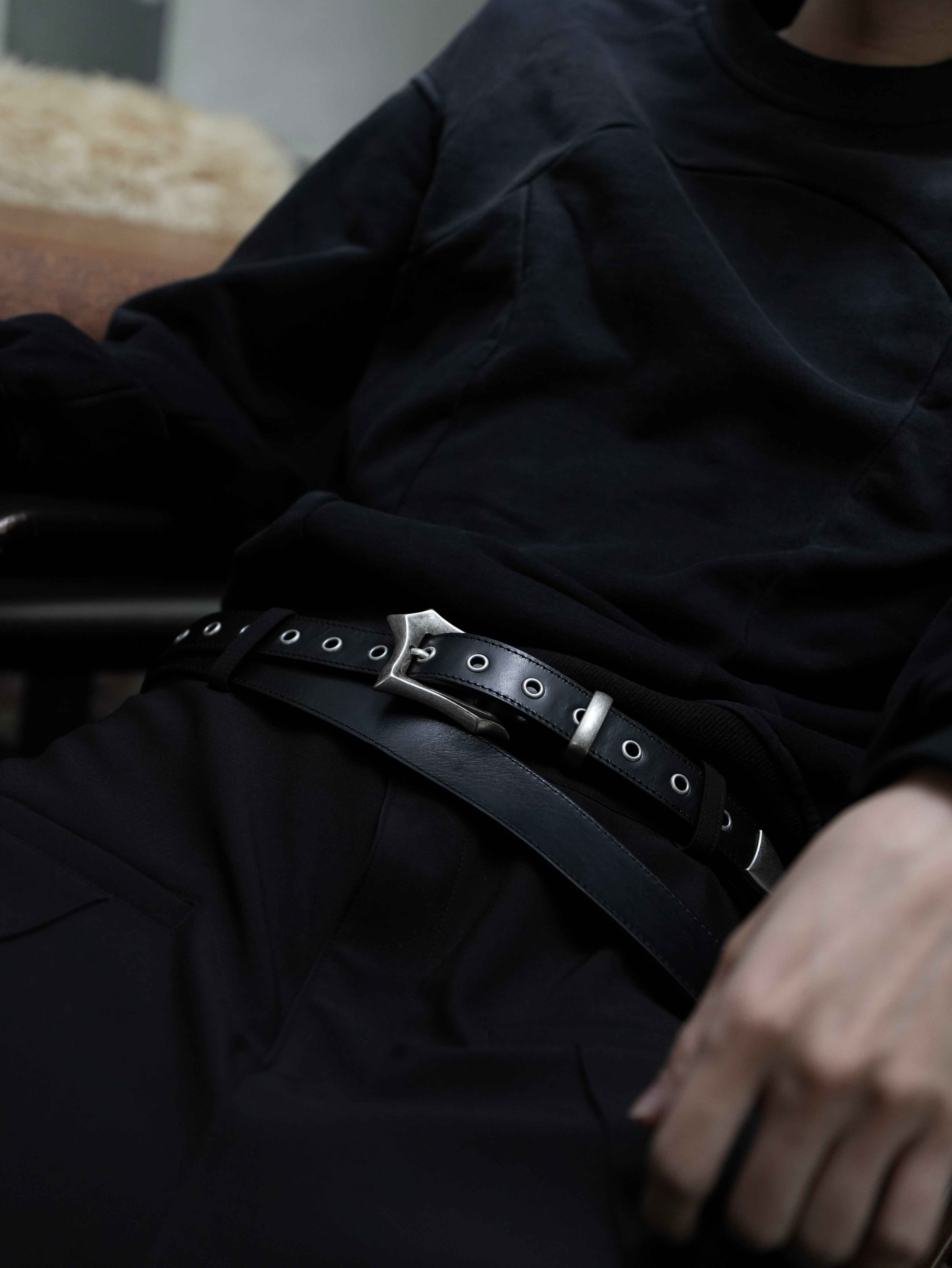 【CHIKASHITSU PLUS HIGH】Layered leather eyelet belt