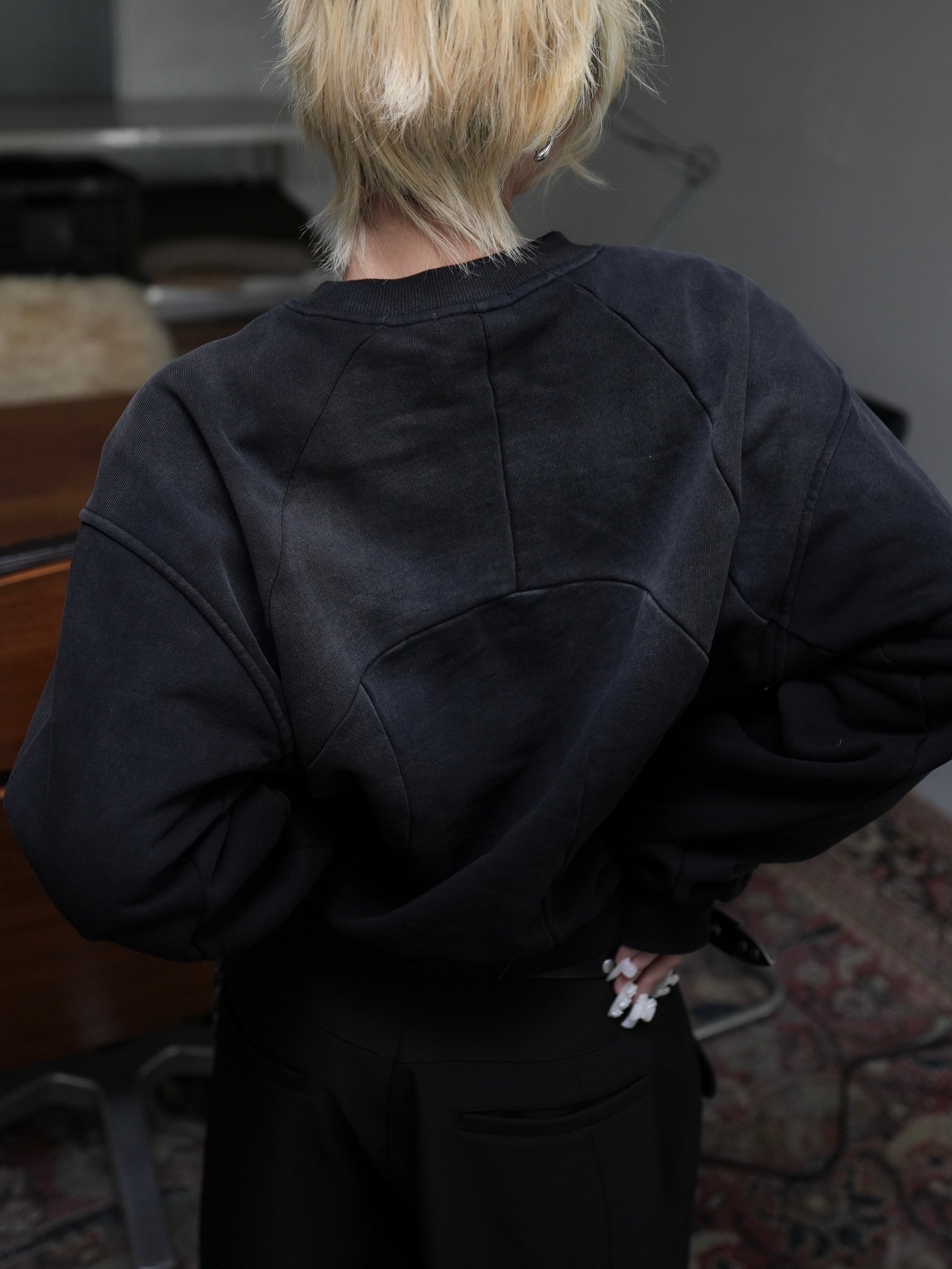 【CHIKASHITSU PLUS HIGH】Fade panel sweat shirt