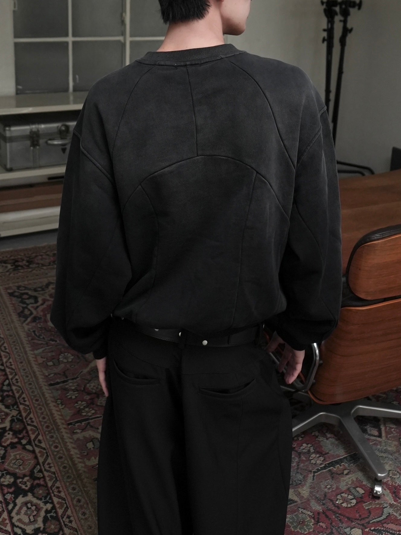 【CHIKASHITSU PLUS HIGH】Fade panel sweat shirt