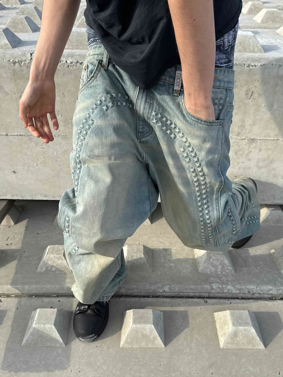 【RACER WORLDWIDE】Baggy Embossed Denim Pants