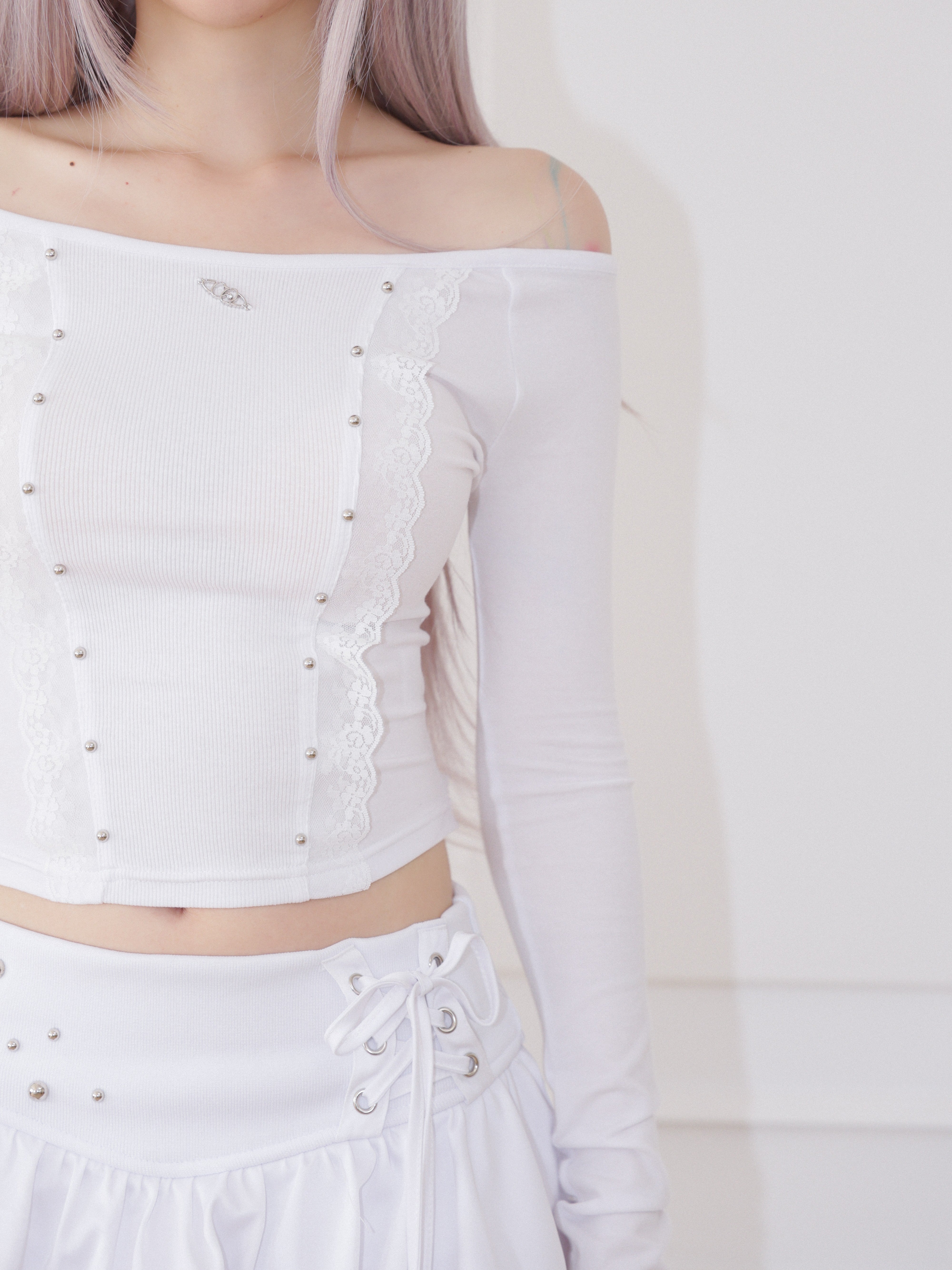 【CHERRYQUIRI】cloud lace off shoulder top