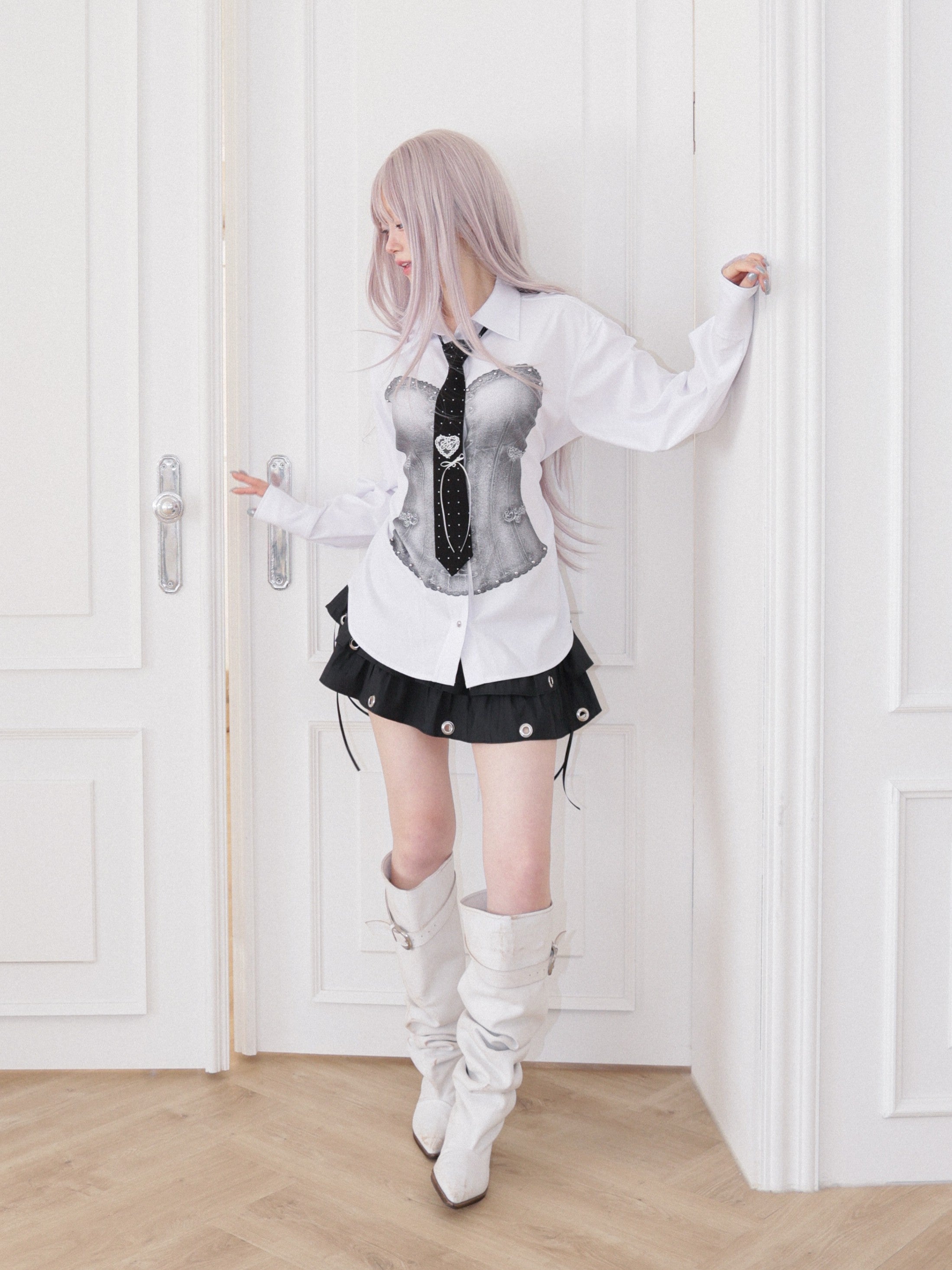 【CHERRYQUIRI】CQ Lace Heart Neck Tie