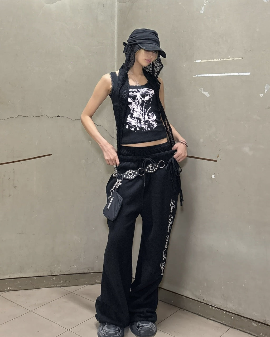 国際配送【Never mind the XU】corset print tank tops