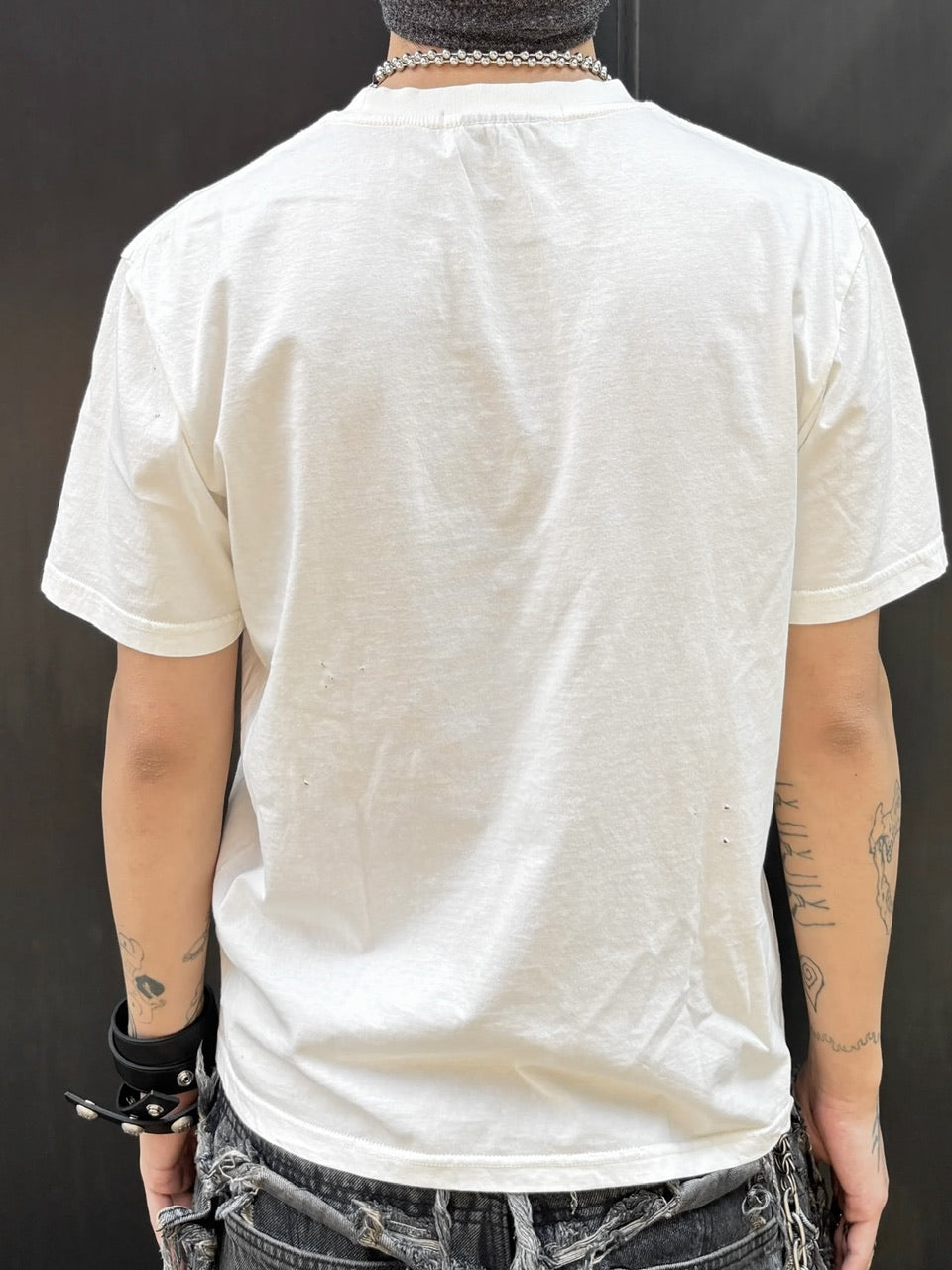 国際配送【Never mind the XU】damage 7 T-shirt