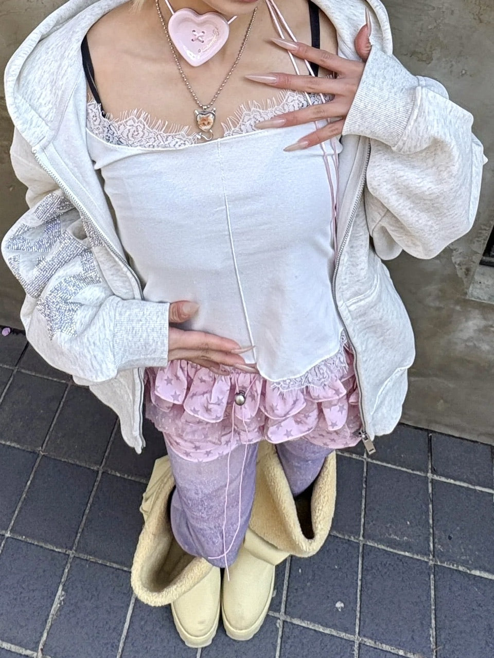国際配送【Never mind the XU】sheer glitter print tights