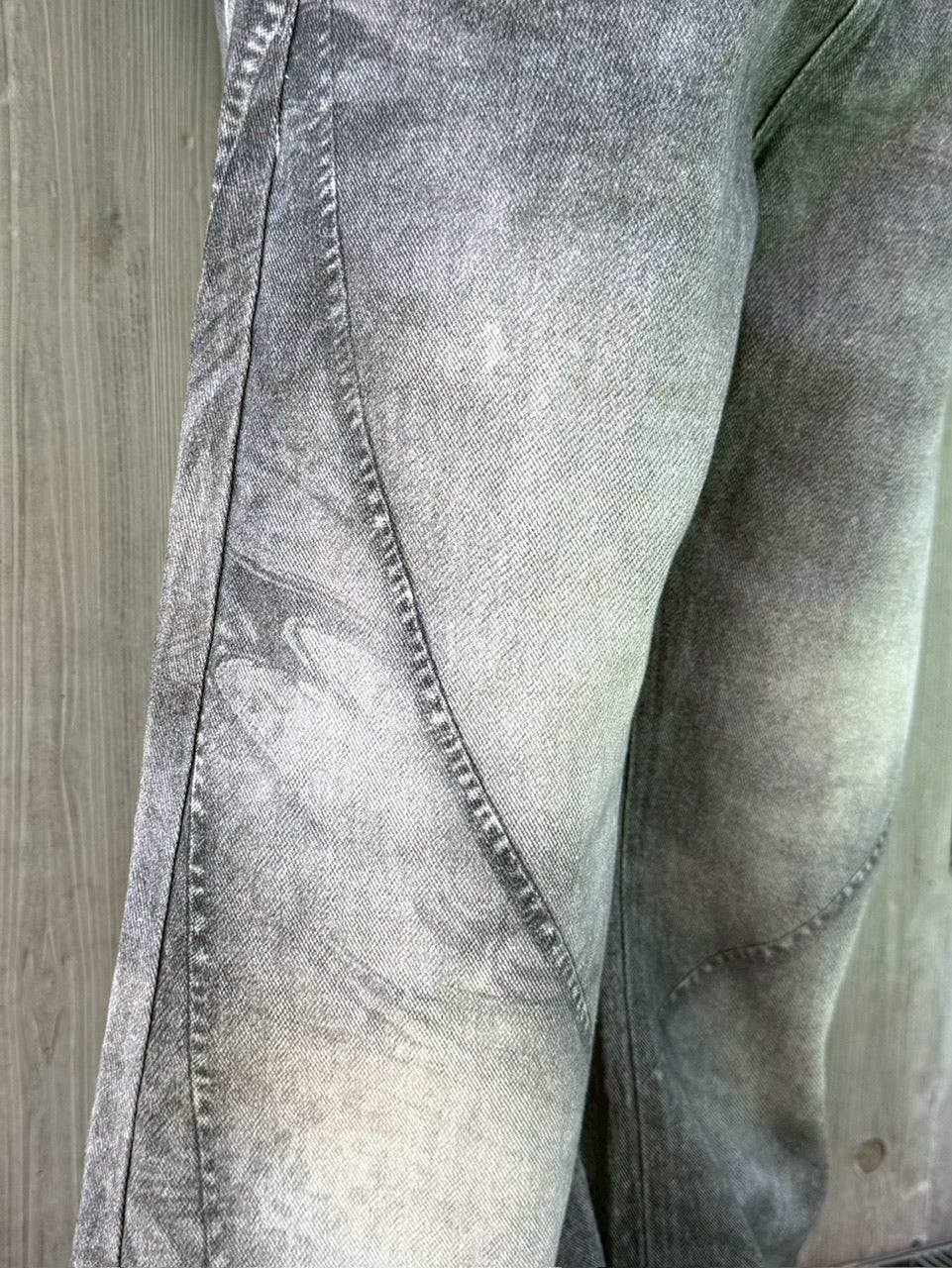 国際配送【Never mind the XU】3D print curve denim pants