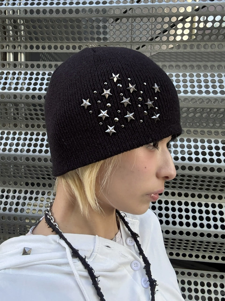 受注制【Never mind the XU】star studs beanie (3color)