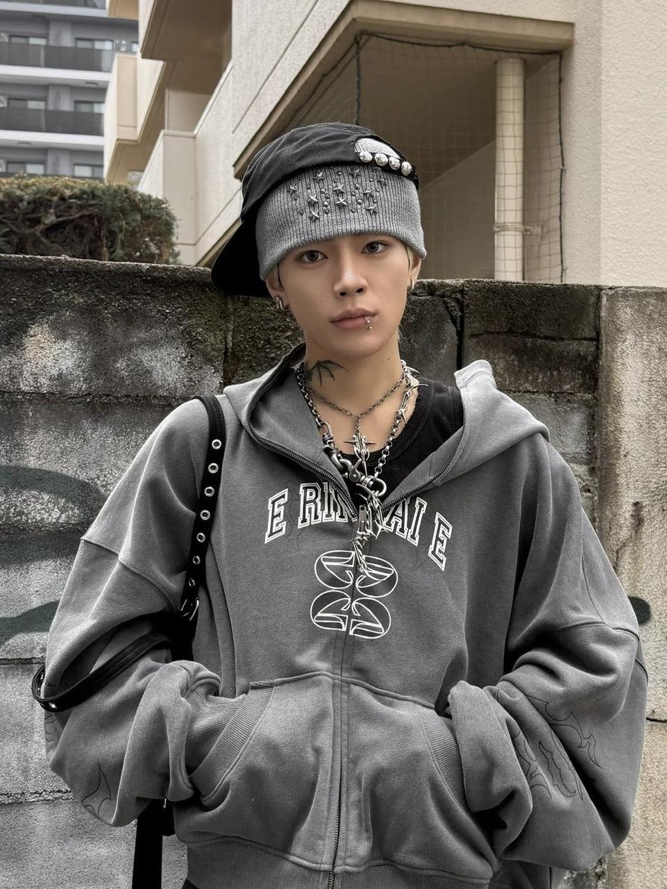 受注制【Never mind the XU】star studs beanie (3color)