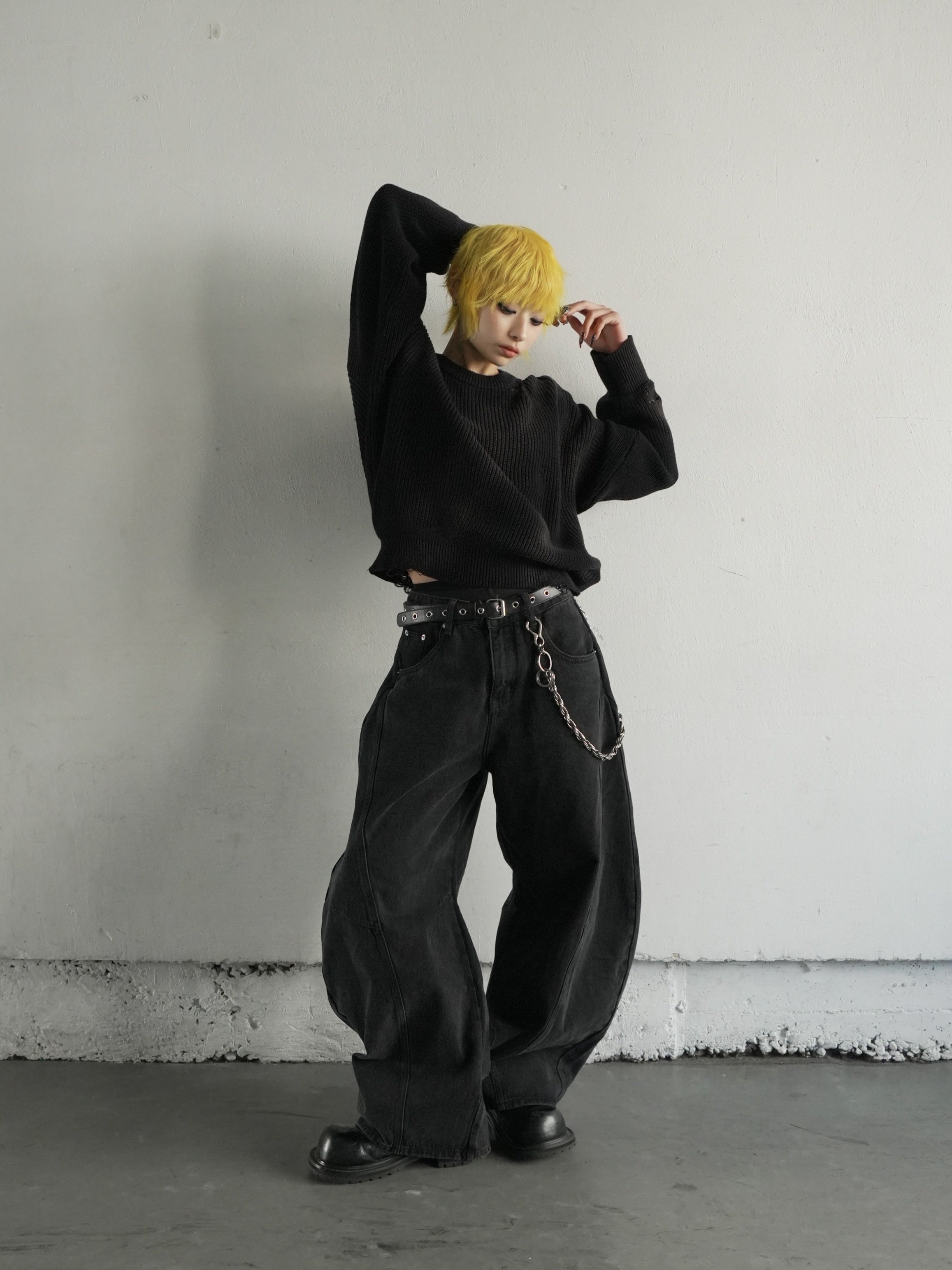【CHIKASHITSU PLUS HIGH】Barrel leg curve denim pants
