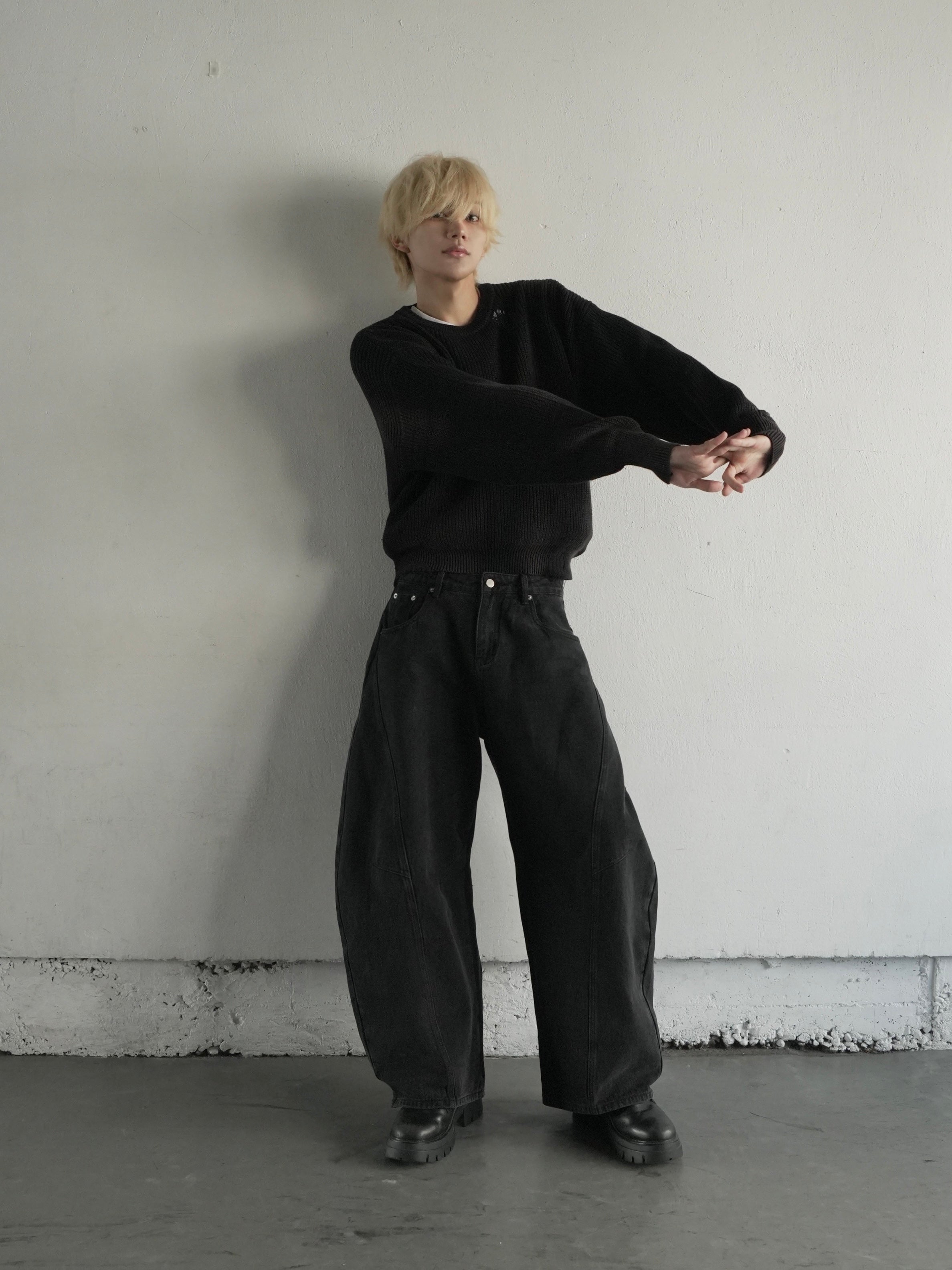 【CHIKASHITSU PLUS HIGH】Barrel leg curve denim pants