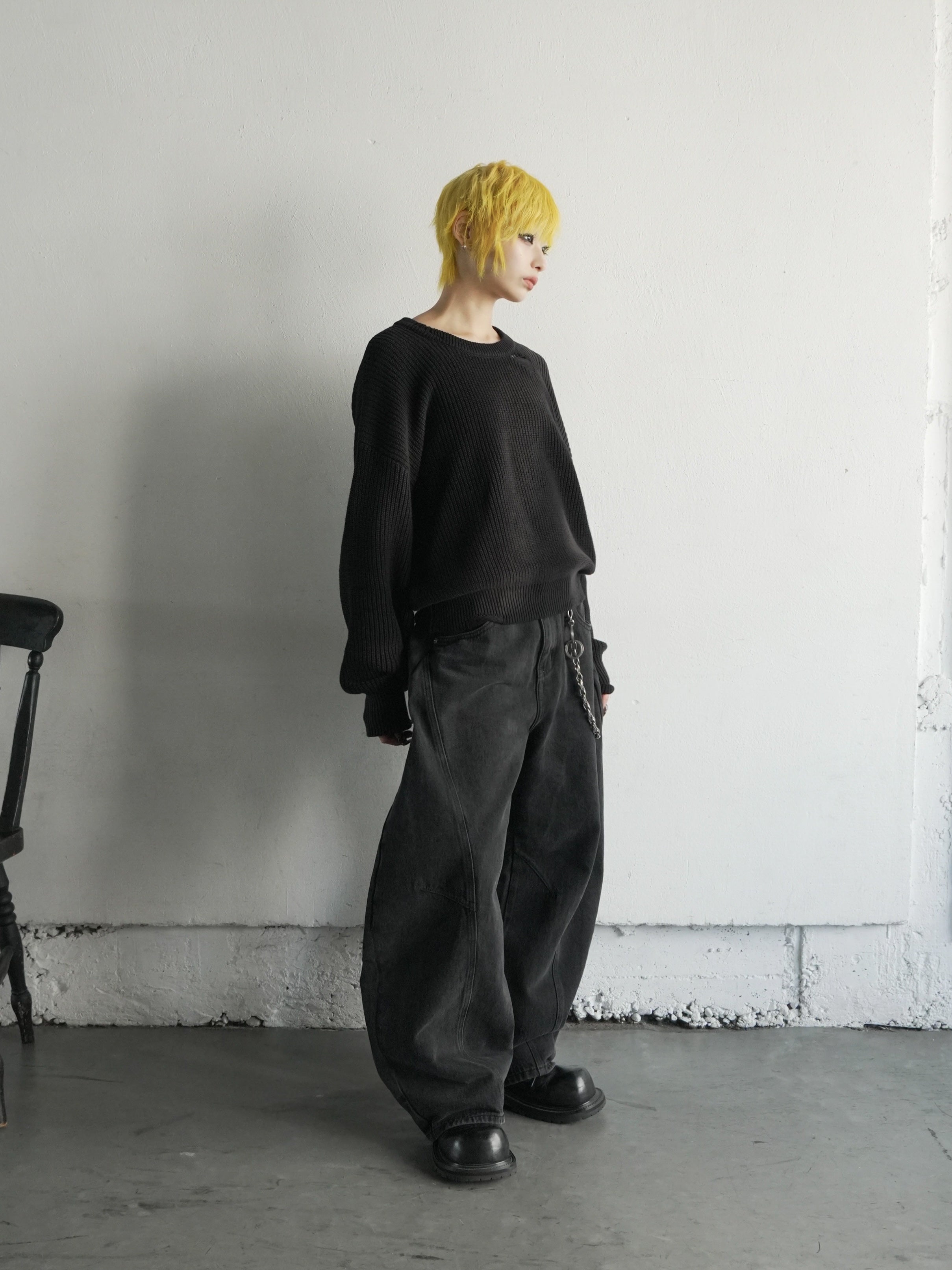 【CHIKASHITSU PLUS HIGH】Barrel leg curve denim pants
