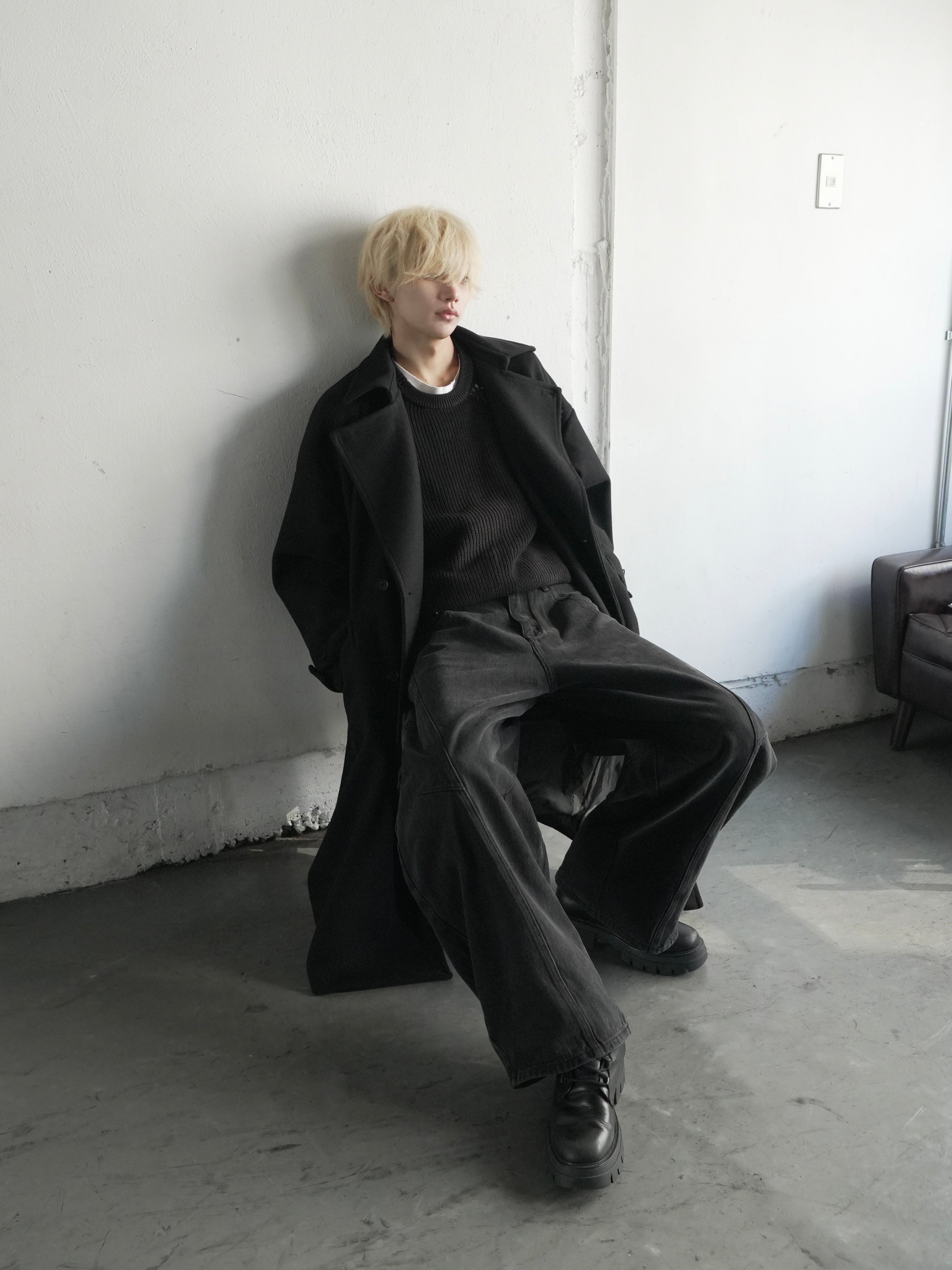 【CHIKASHITSU PLUS HIGH】Barrel leg curve denim pants