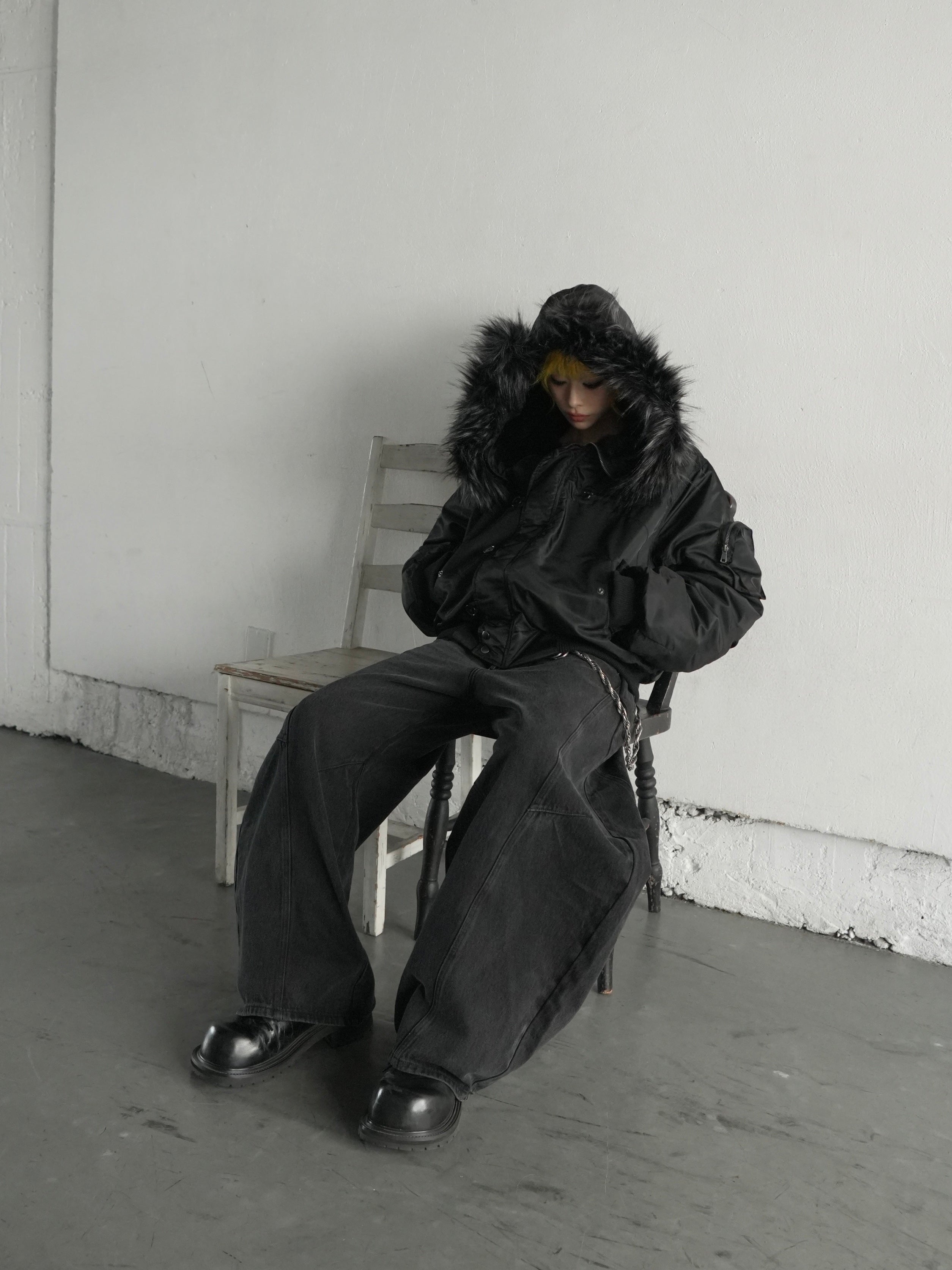 【CHIKASHITSU PLUS HIGH】Barrel leg curve denim pants