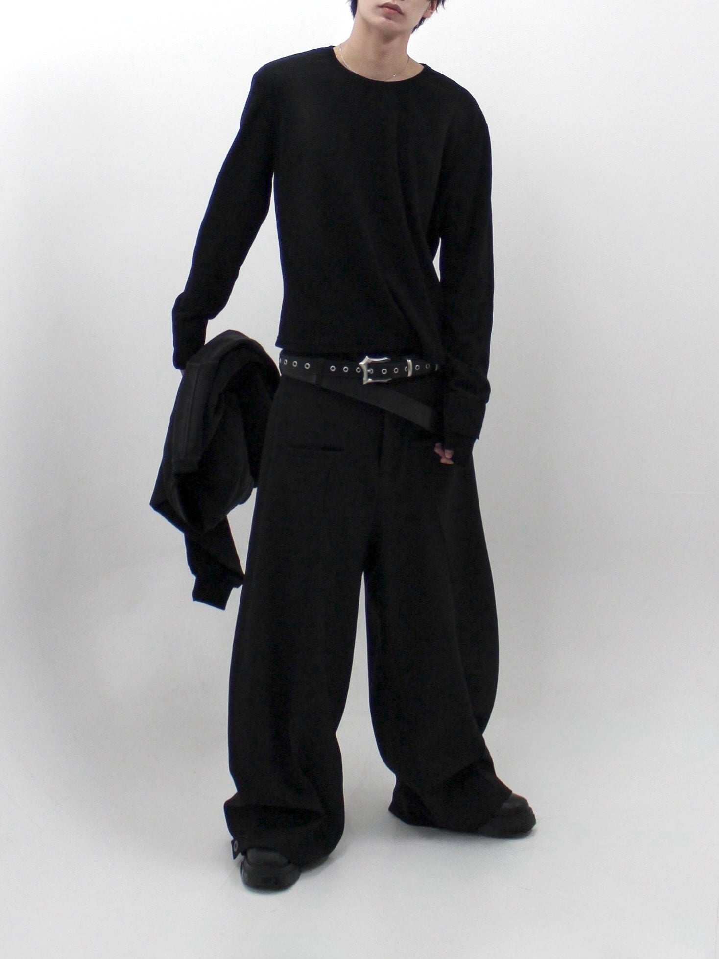 【CHIKASHITSU PLUS HIGH】Urban drape curve slacks