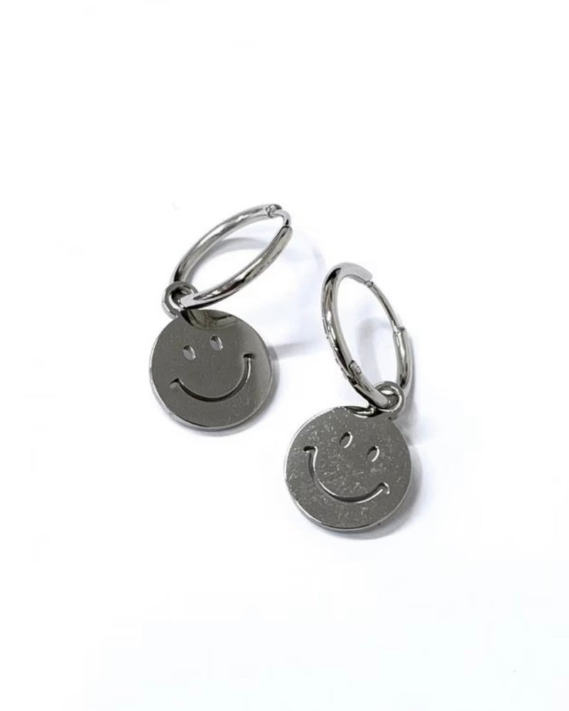 受注制【Never mind the XU】smile pierced earrings