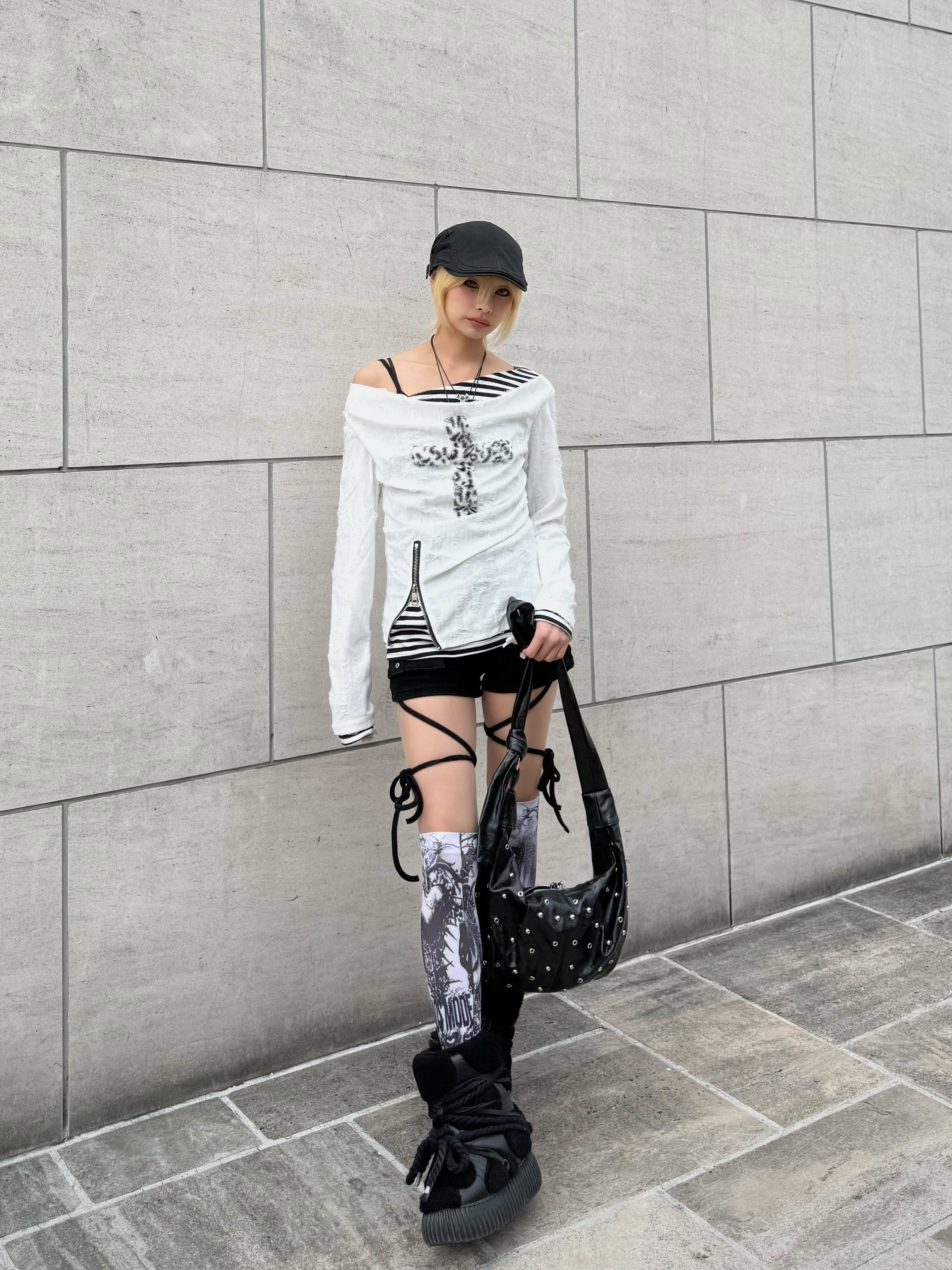 【Never mind the XU】layered cross long sleeve (2color)