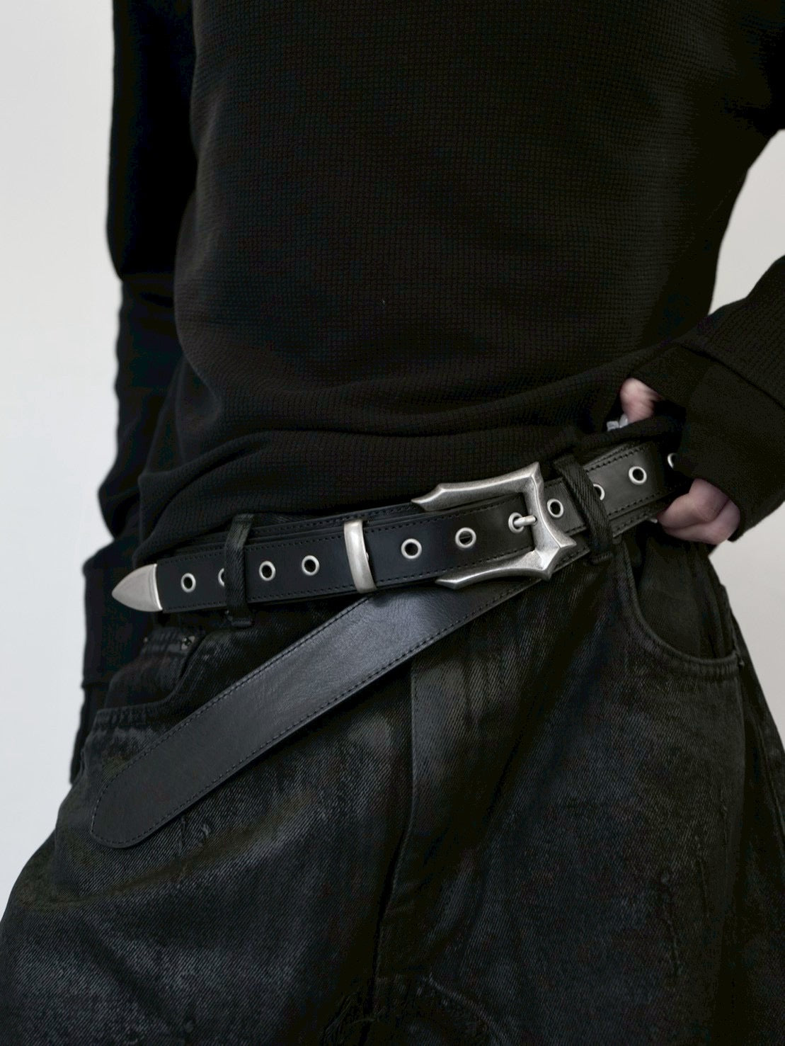 【CHIKASHITSU PLUS HIGH】Layered leather eyelet belt